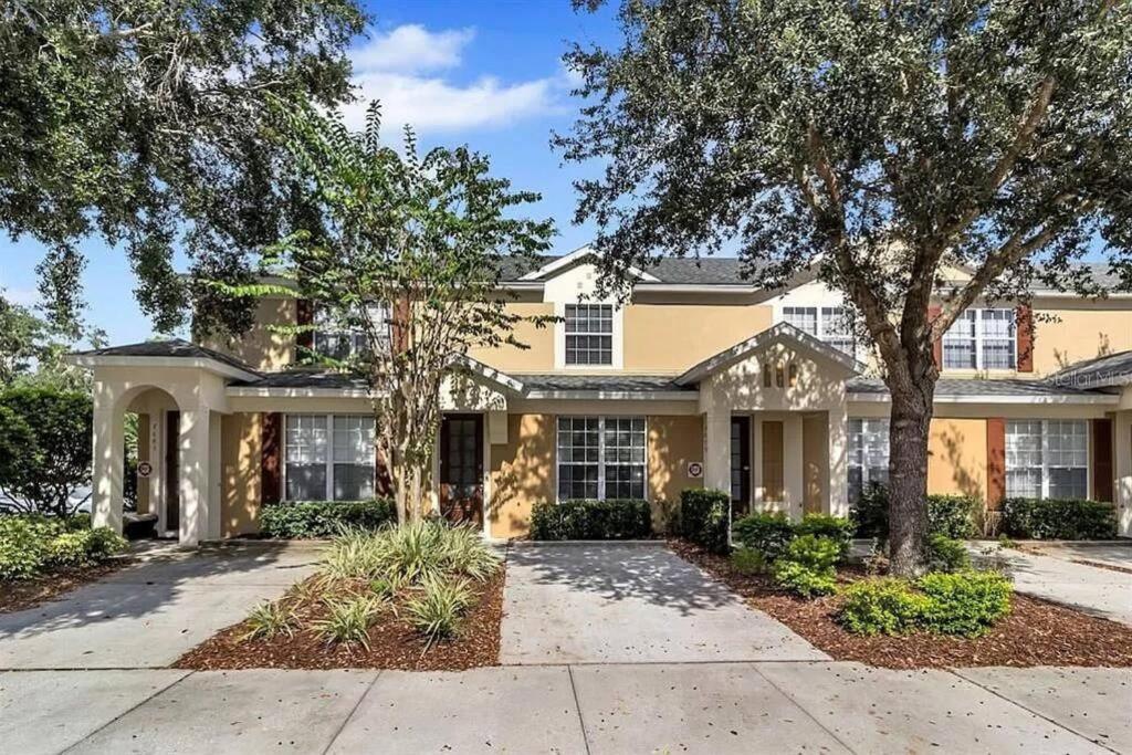 Minutes to Disney, Free Water Park & Private Pool