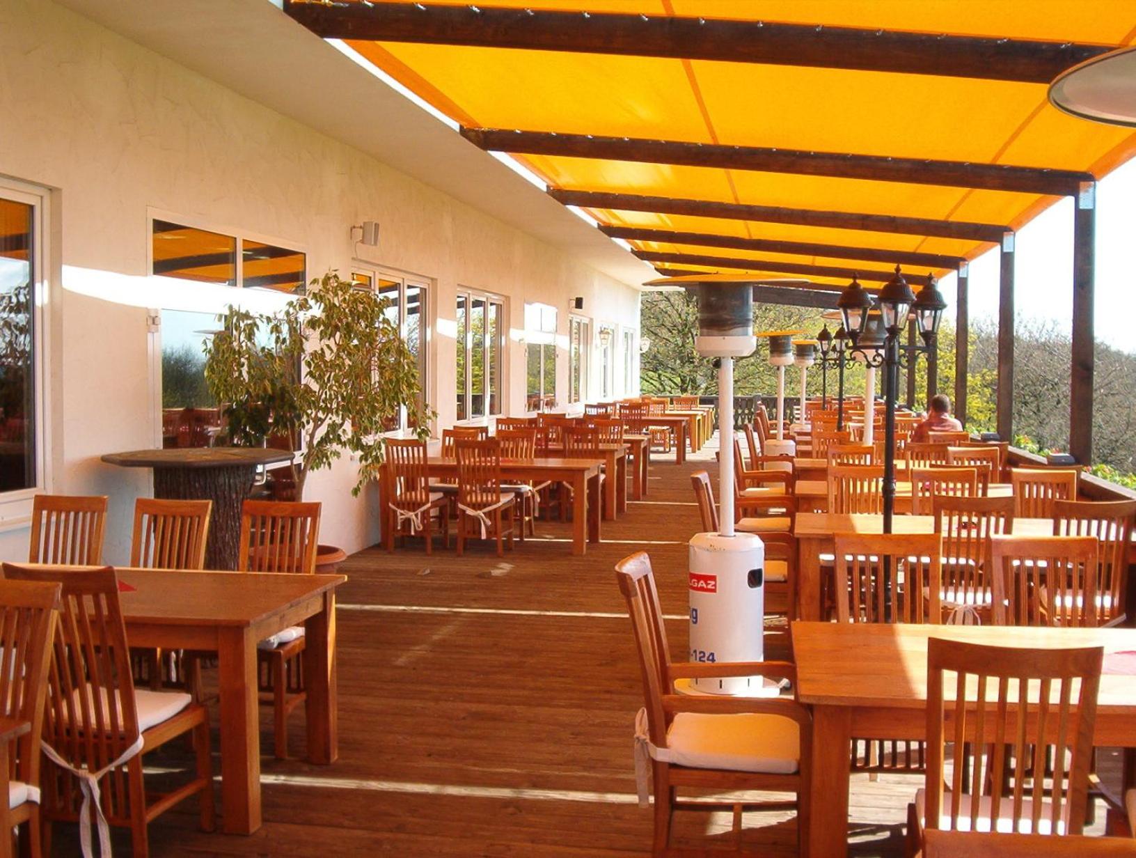 Hotel und Gasthaus Rammelburg-Blick