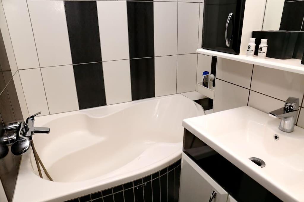 Jungle Apartment Szeged view 3