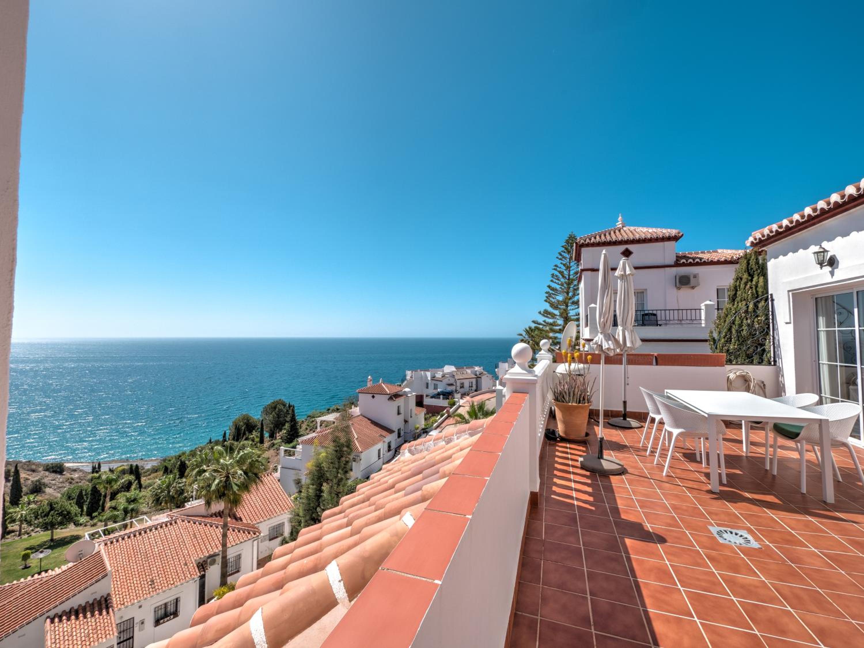 Amazing villa with magical view and pool in Nerja view 2