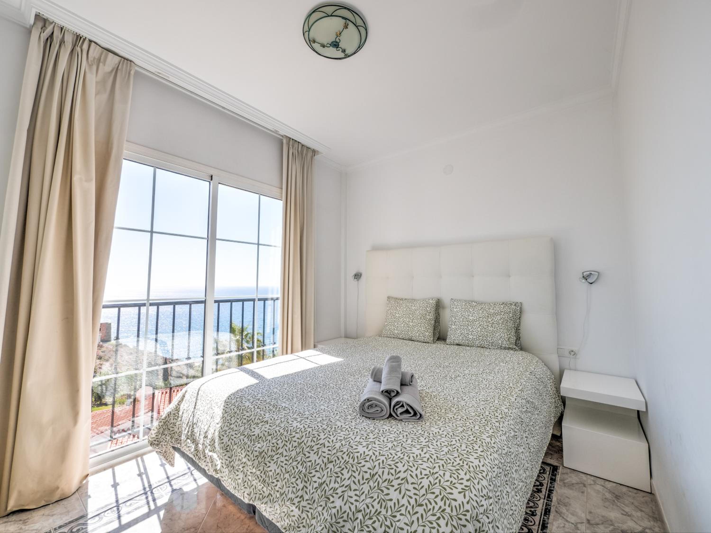 Amazing villa with magical view and pool in Nerja view 4