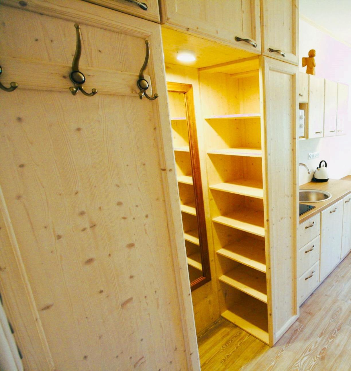Červený Stylový Apartmán 3 km od Malé Skály