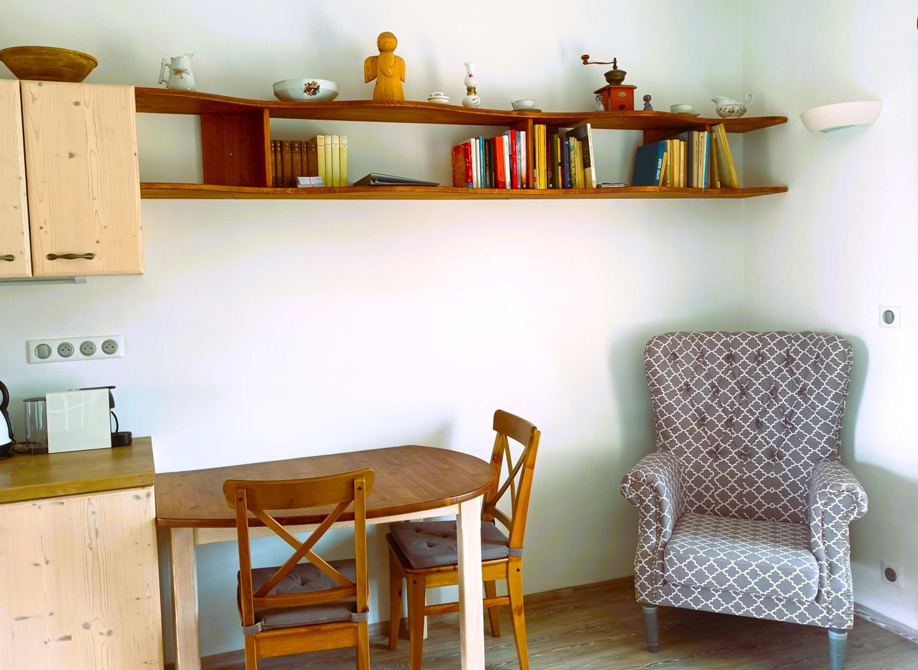 Červený Stylový Apartmán 3 km od Malé Skály