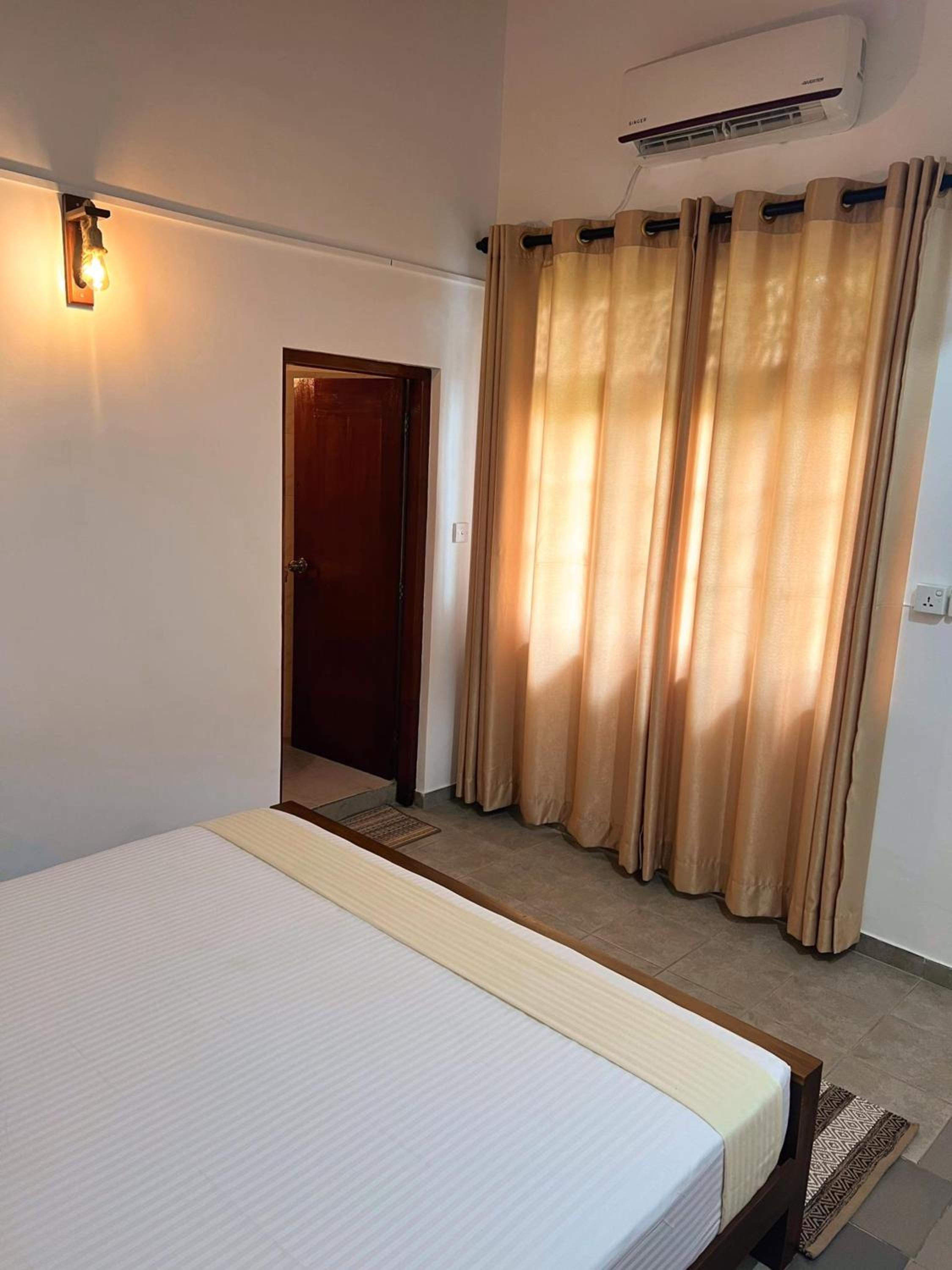 Hummus Hostel Hikkaduwa