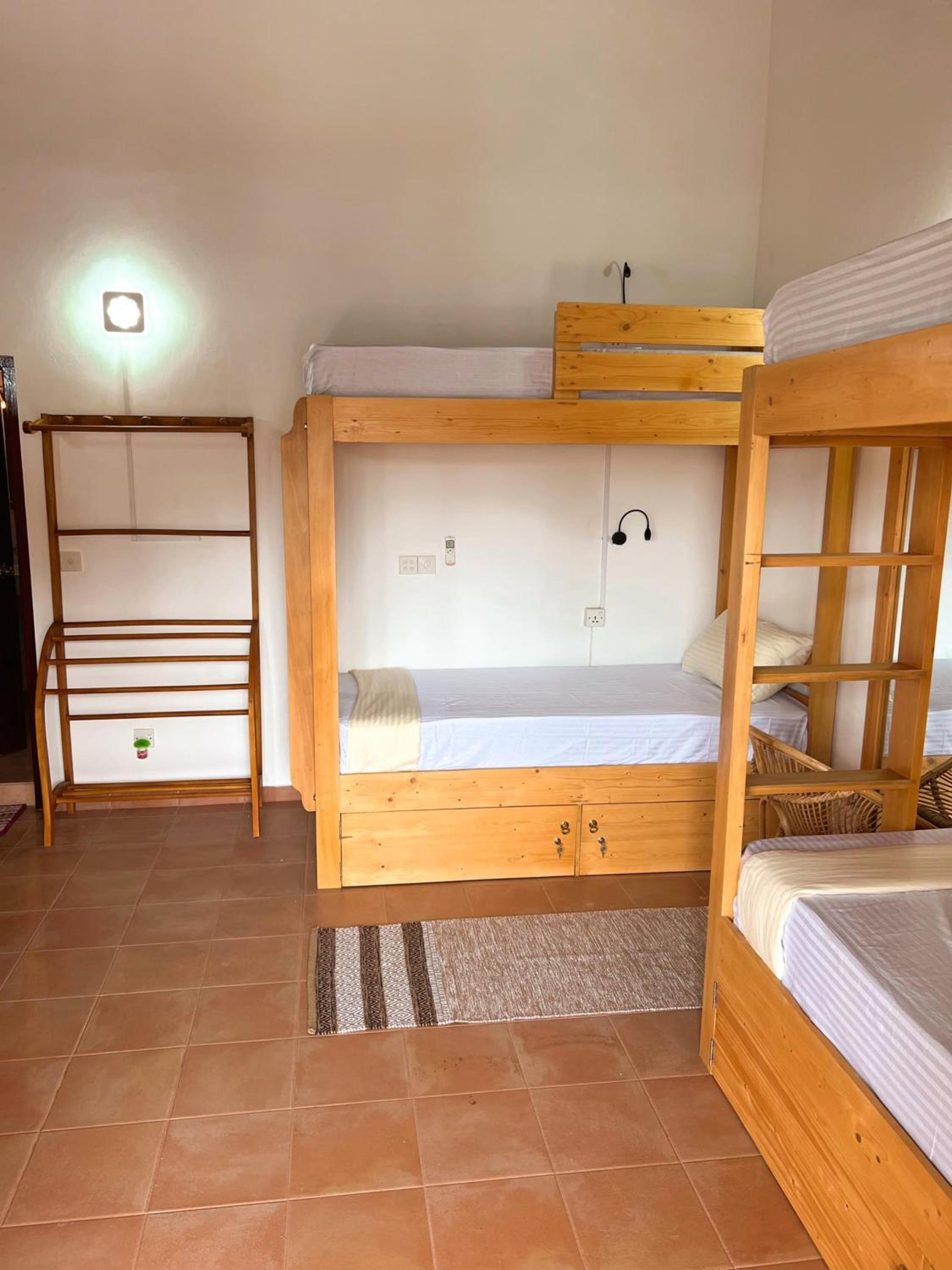 Hummus Hostel Hikkaduwa