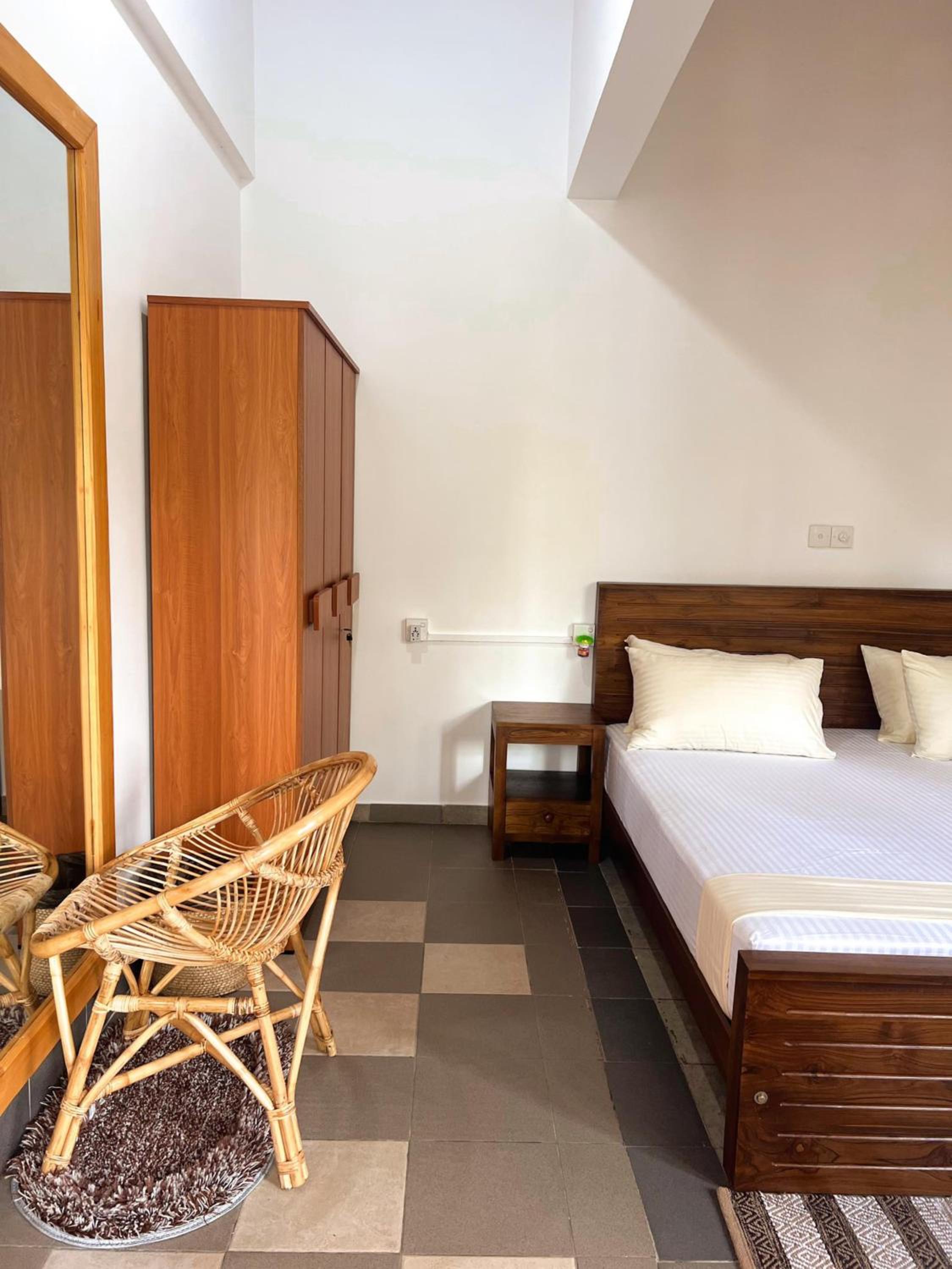 Hummus Hostel Hikkaduwa