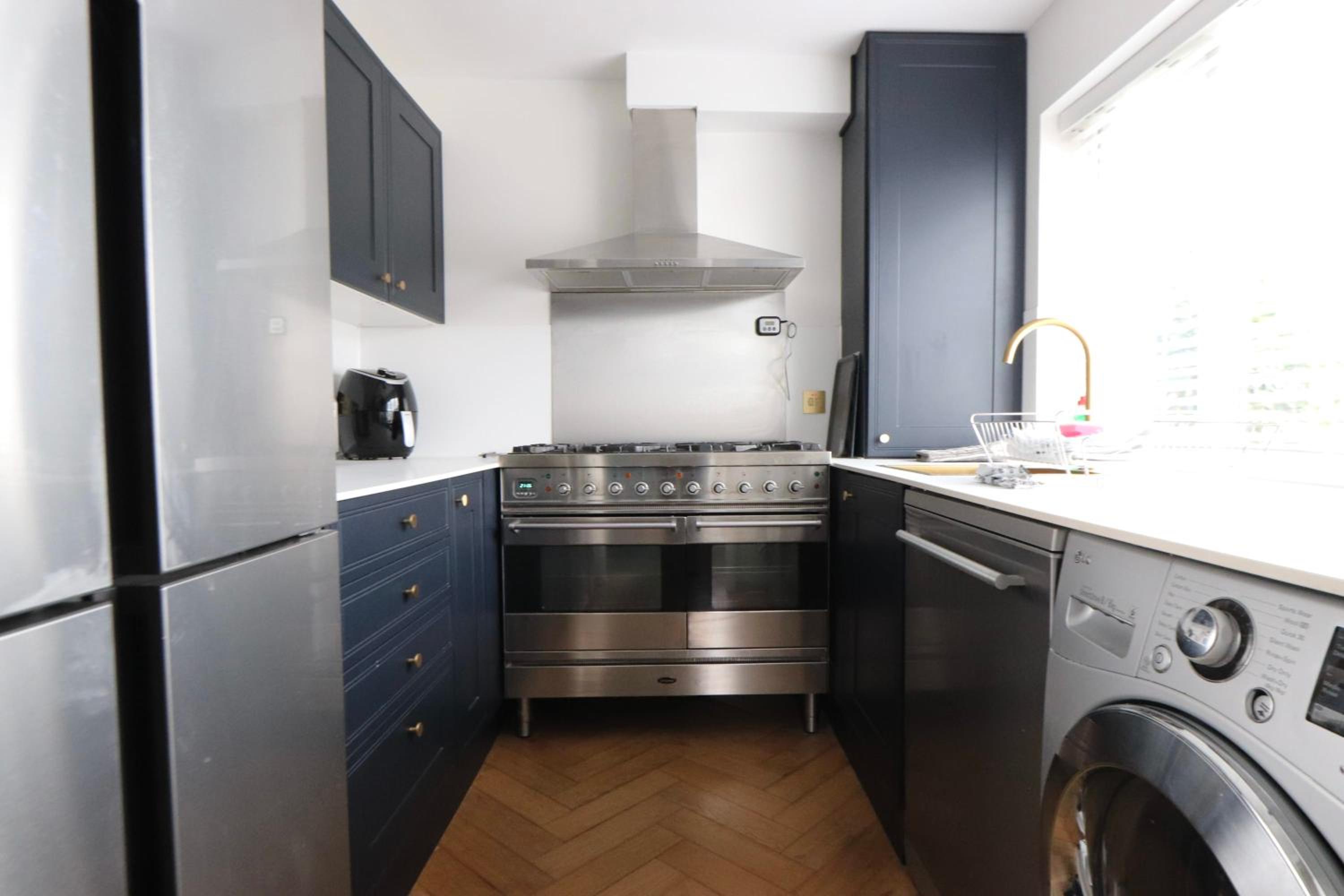 Hughes contemporary home in Barnstaple by StayStay com view 4