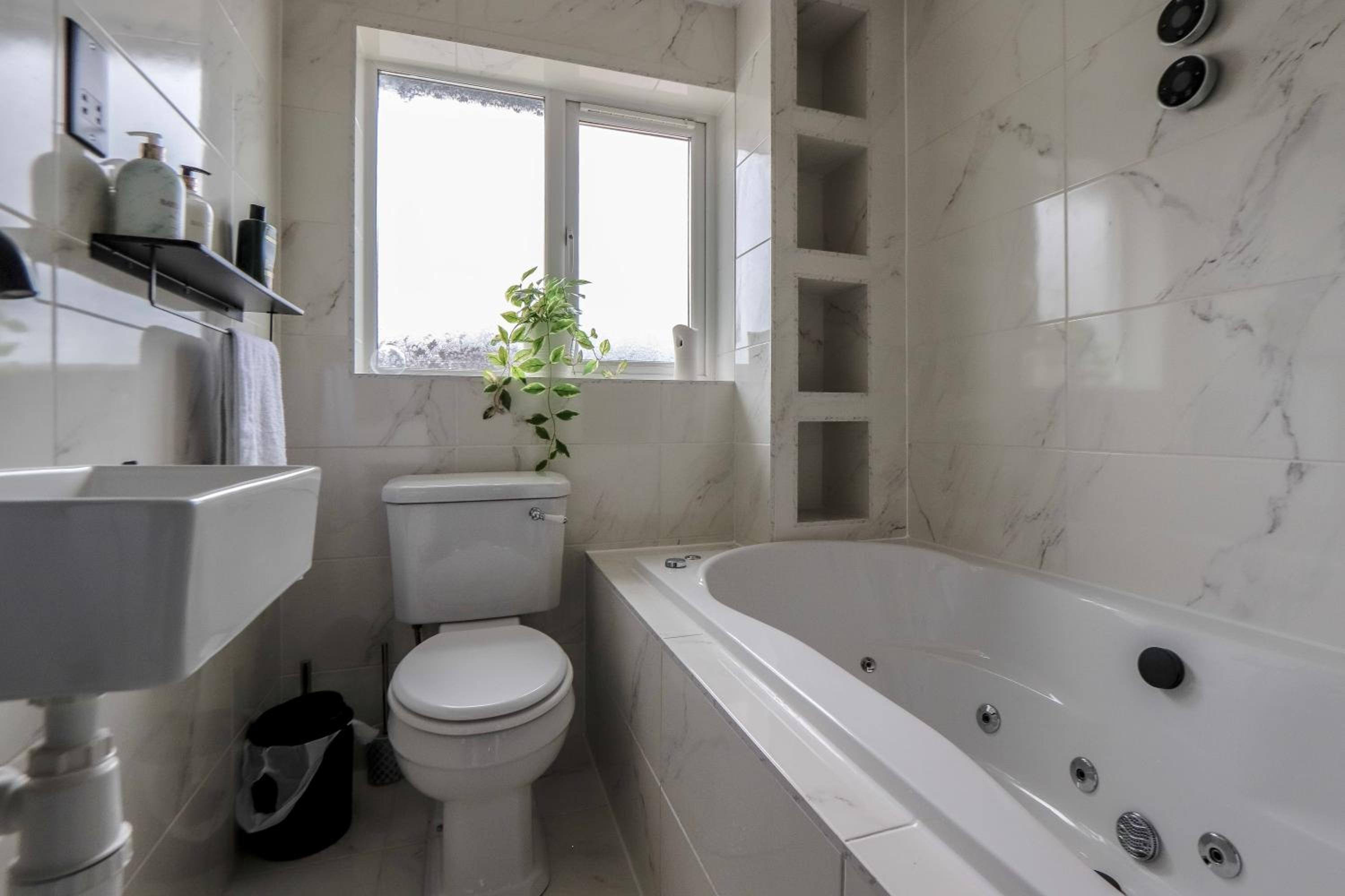 Hughes contemporary home in Barnstaple by StayStay com view 5