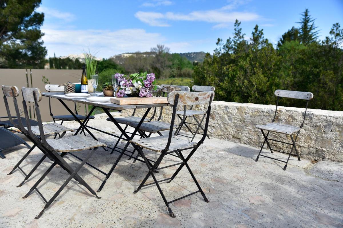 outdoor BBQ area