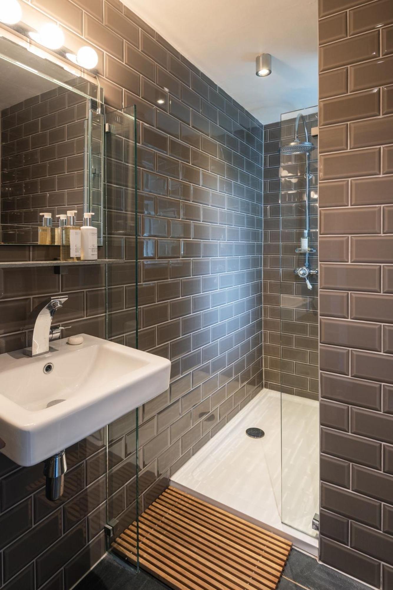 2 Clifton Place view 3