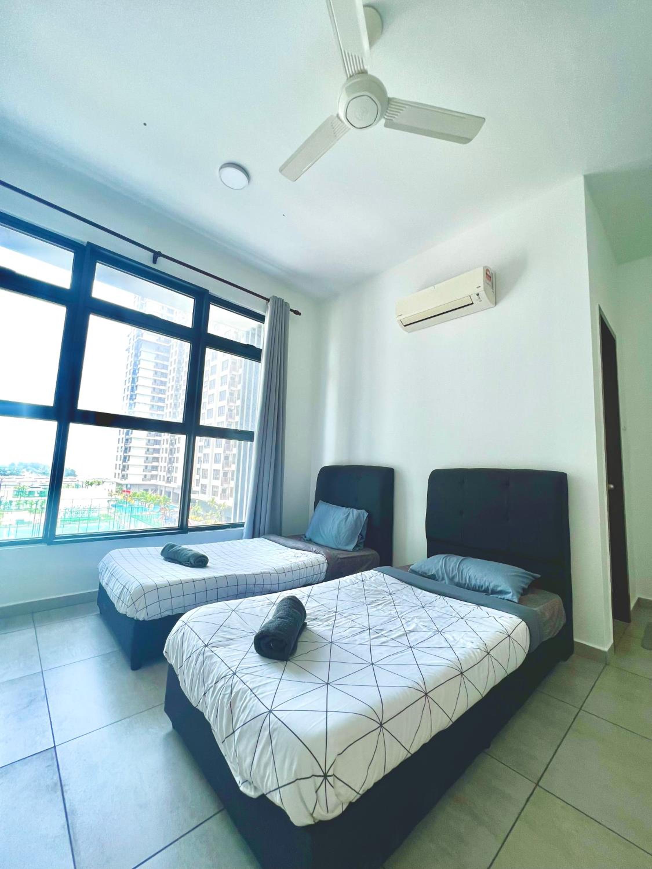 NEW! Atlantis/3BR Premium/5-11pax/5min Jonker photo 8