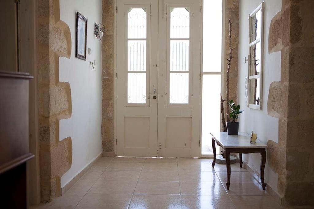 Cretan cottage of 1900 with beautiful olive yard