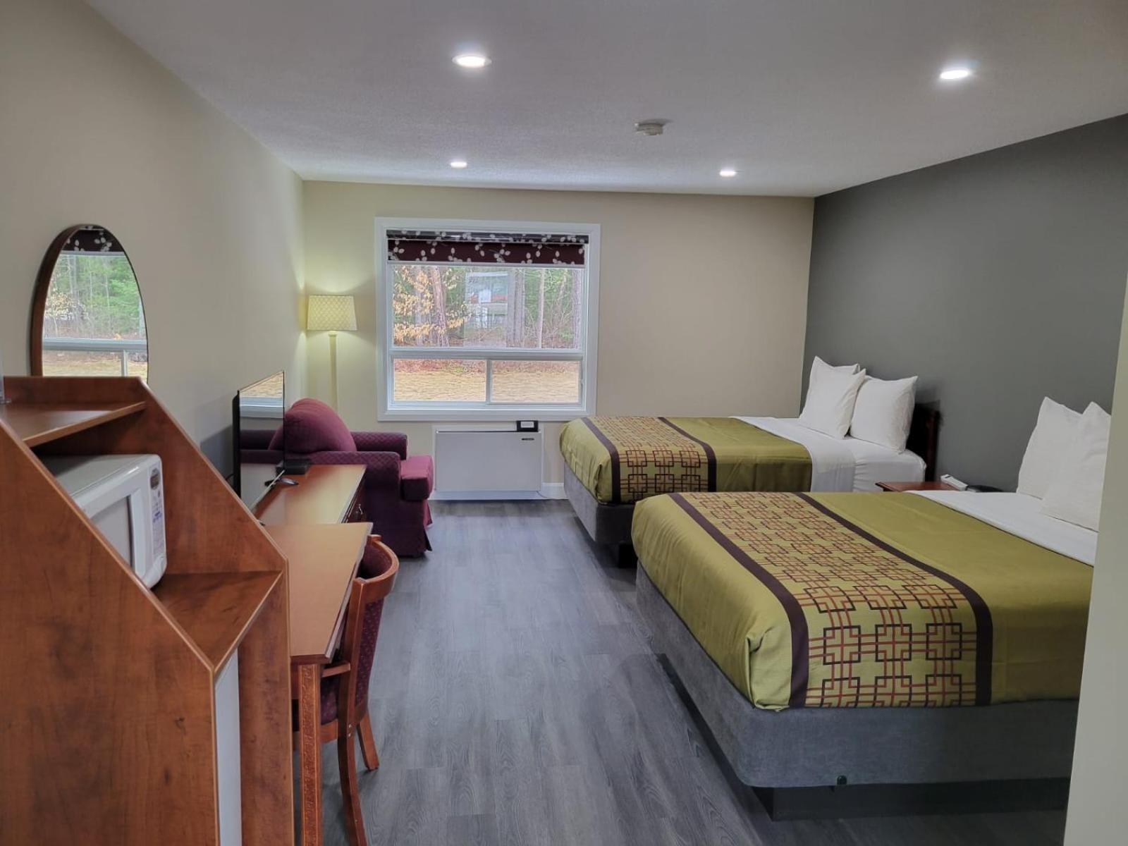 Pine Motel