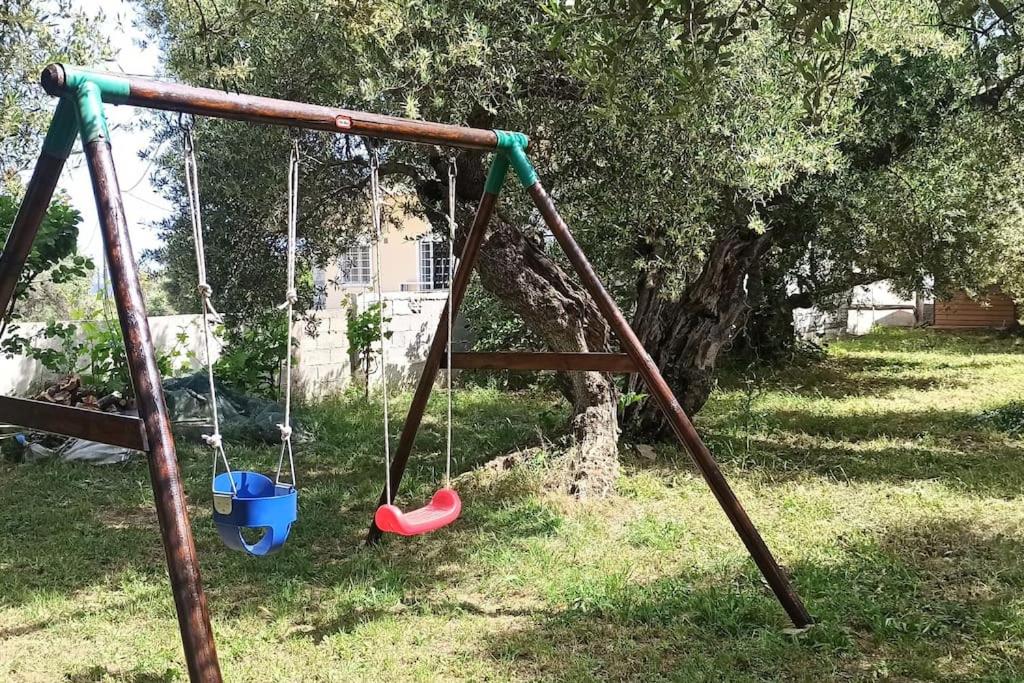 Cretan cottage of 1900 with beautiful olive yard
