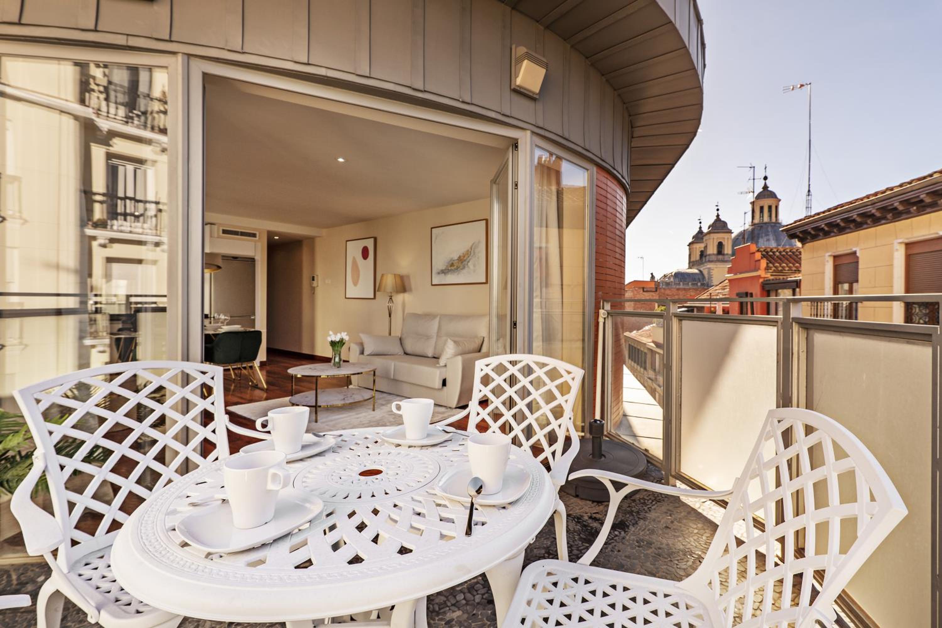 Luxury apartments in Barrio Palacio
