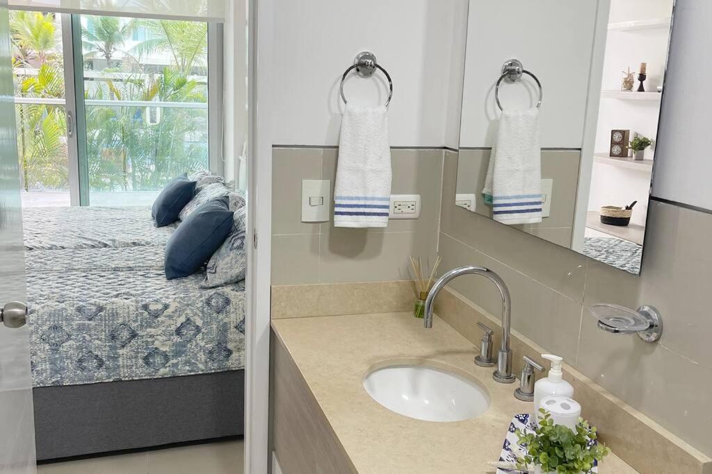 COMODO Apartamento en Cartagena Servicio Domestico Incluido