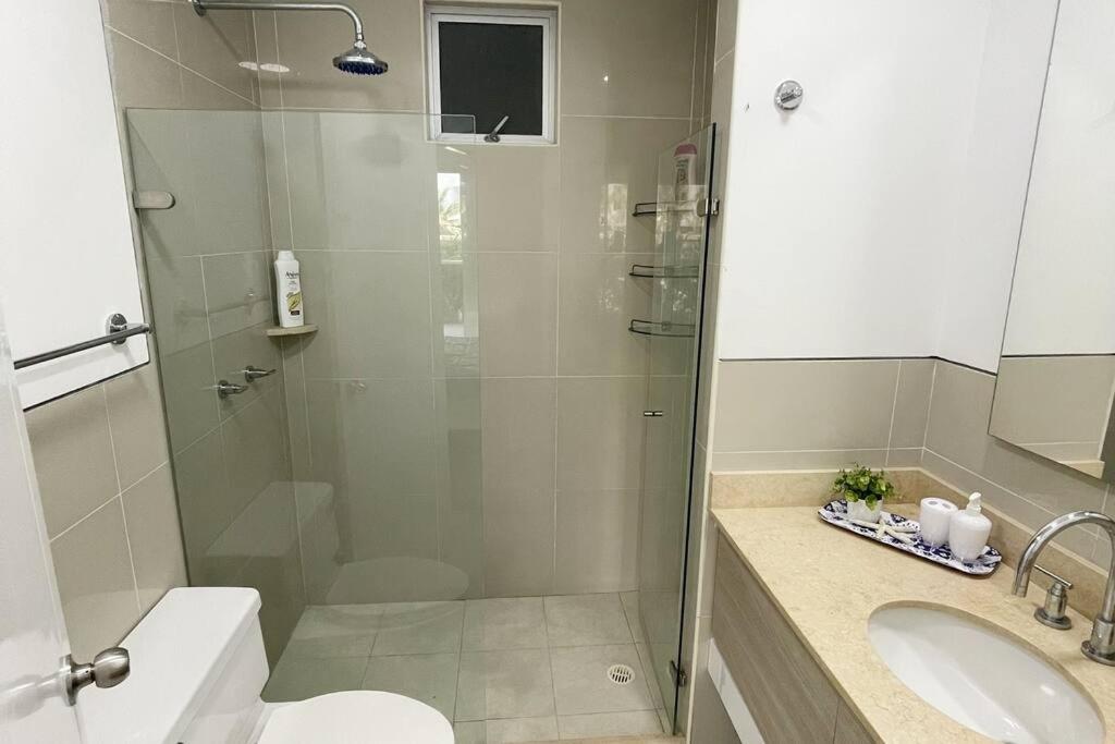 COMODO Apartamento en Cartagena Servicio Domestico Incluido
