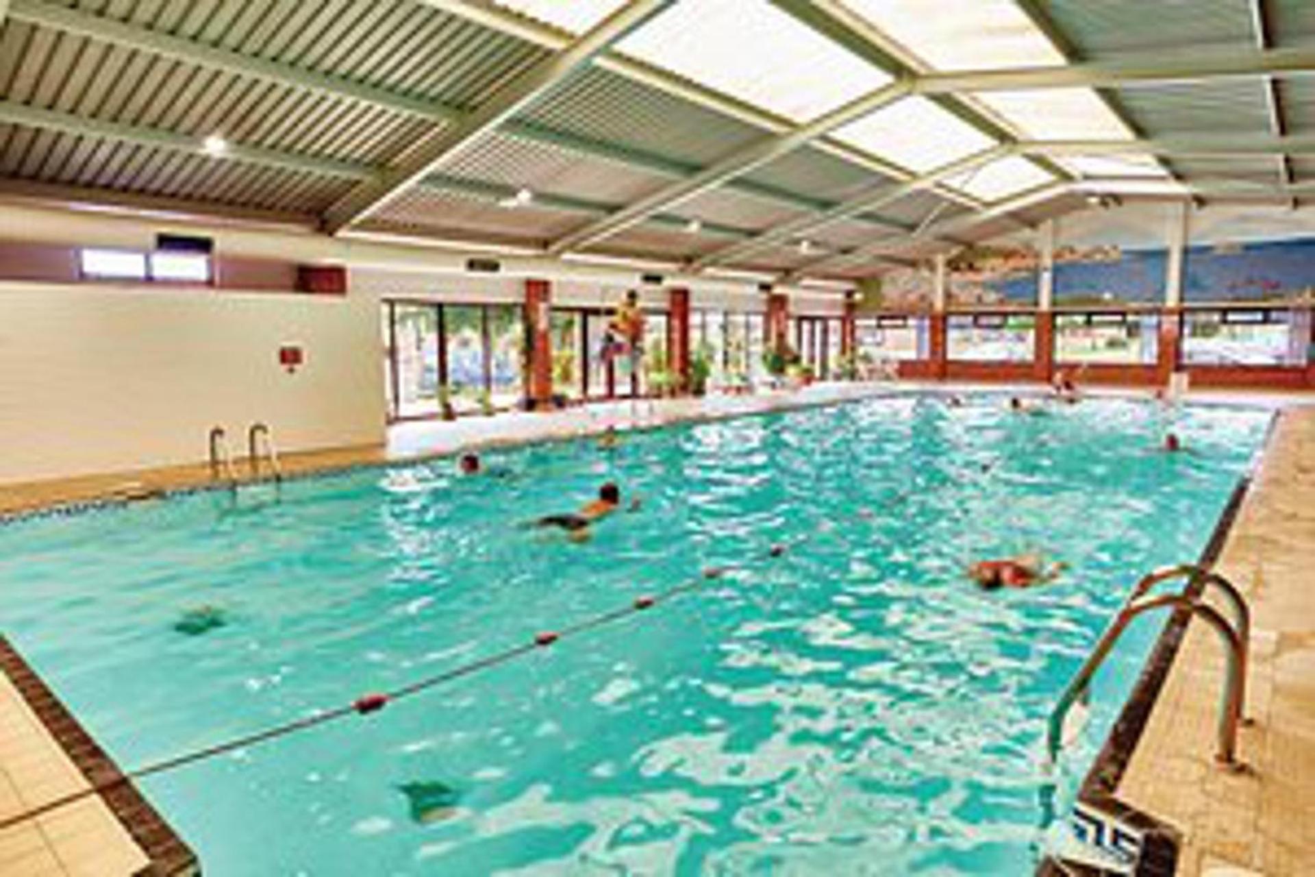 St Margaret's 2-Bed Chalet - Sleeps 4 & Pets ok view 5