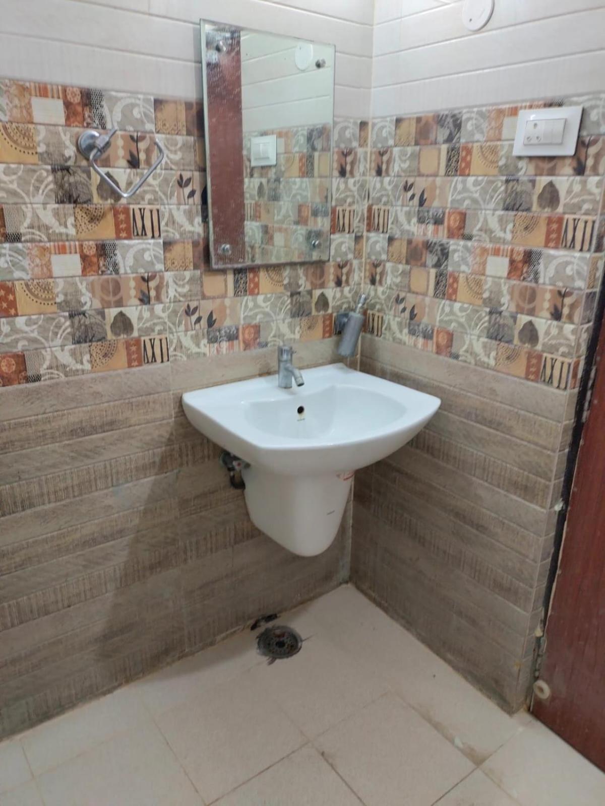 Mahathi Residency