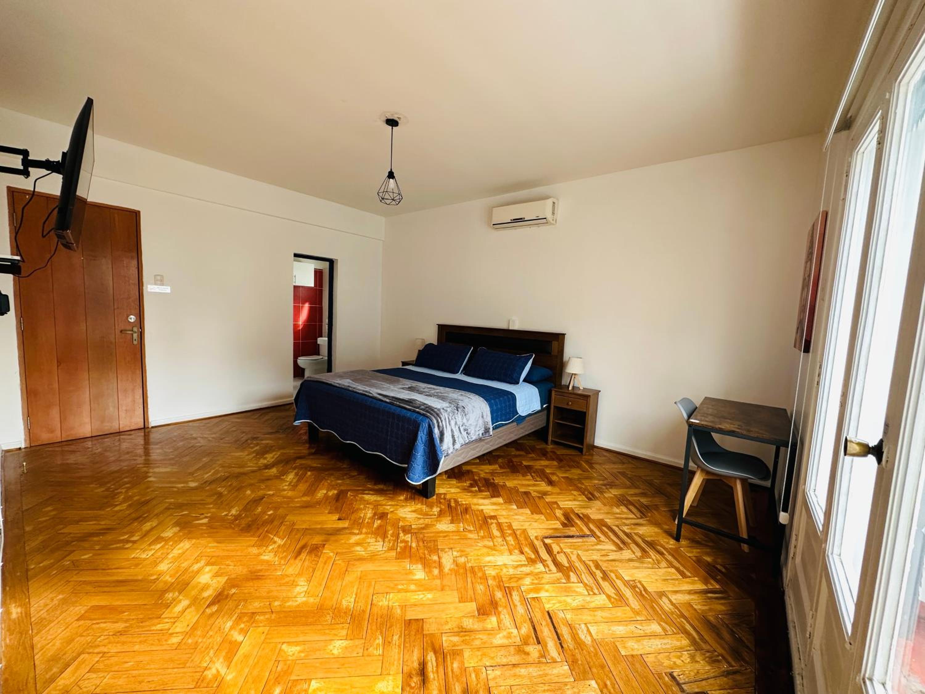 MAKTVB Europa - Hostal Boutique