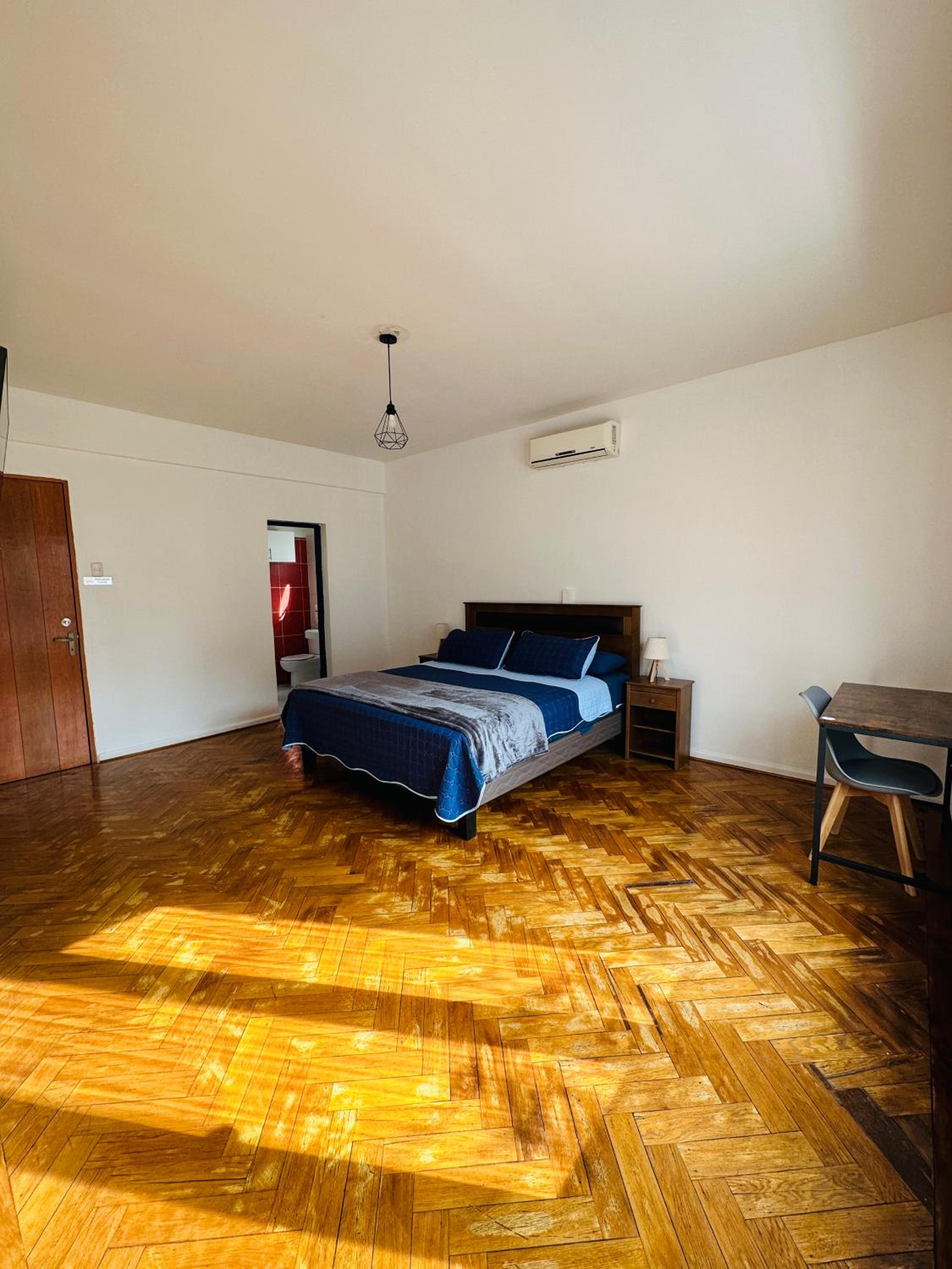 MAKTVB Europa - Hostal Boutique