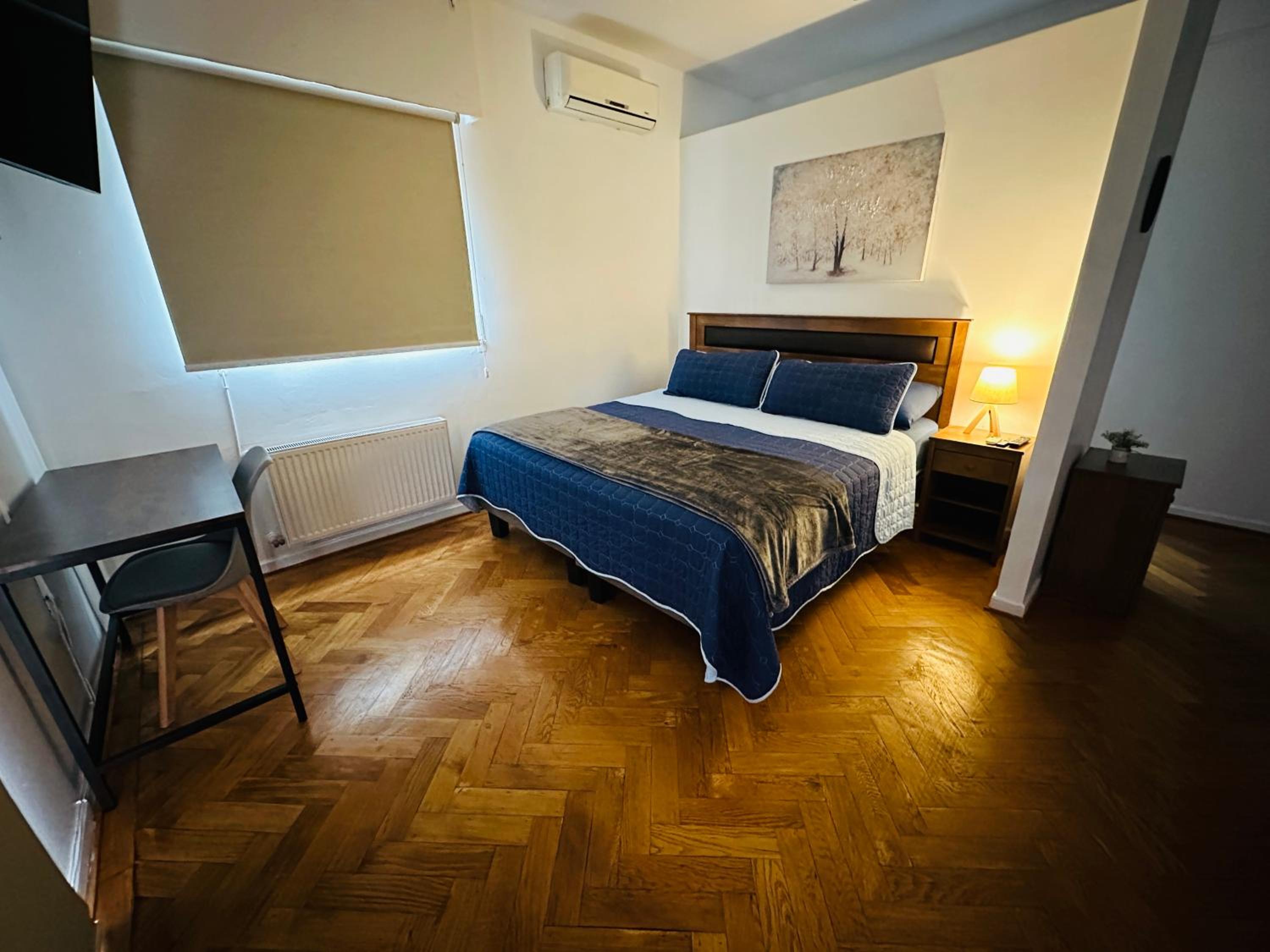 MAKTVB Europa - Hostal Boutique