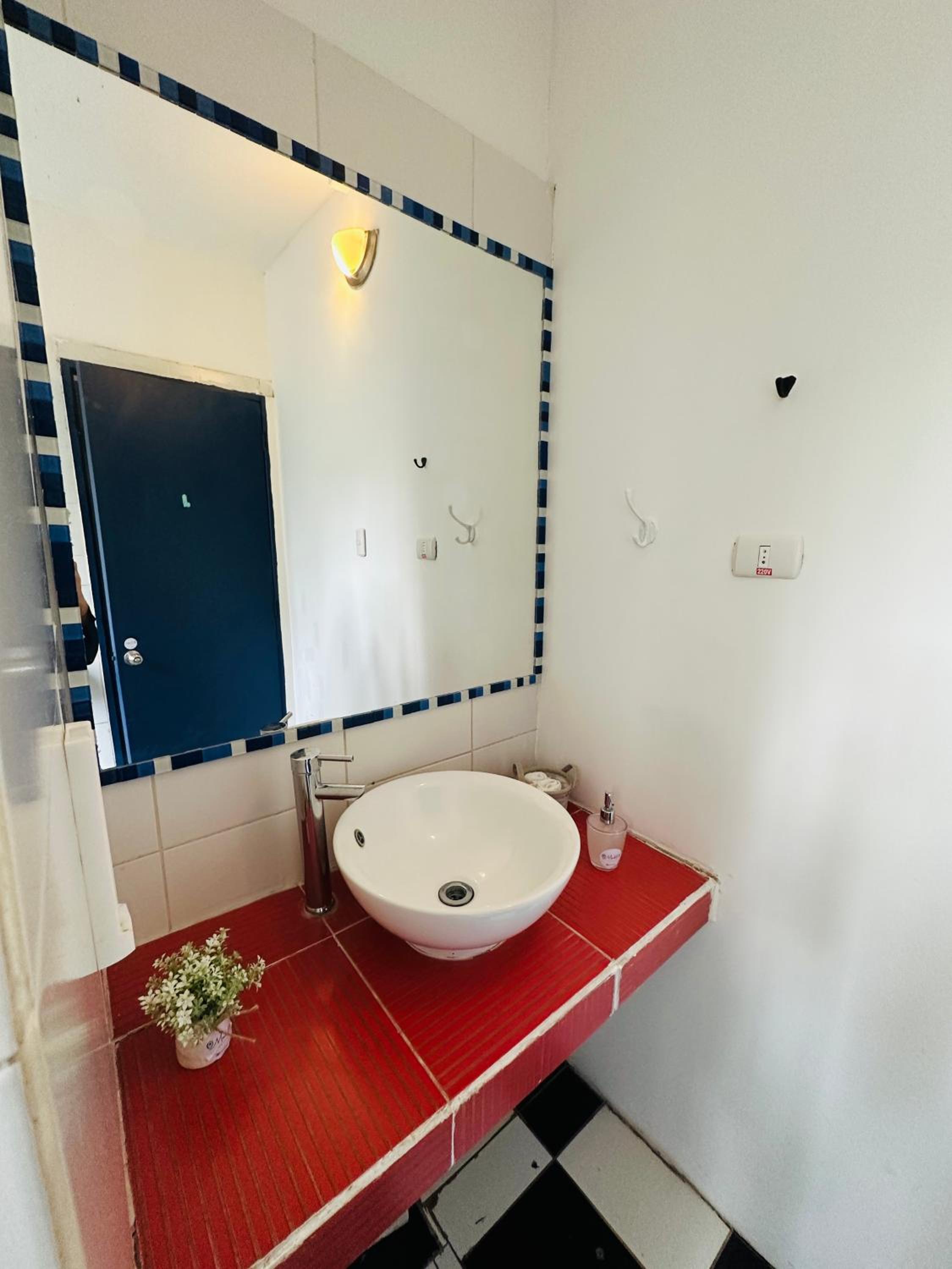 MAKTVB Europa - Hostal Boutique
