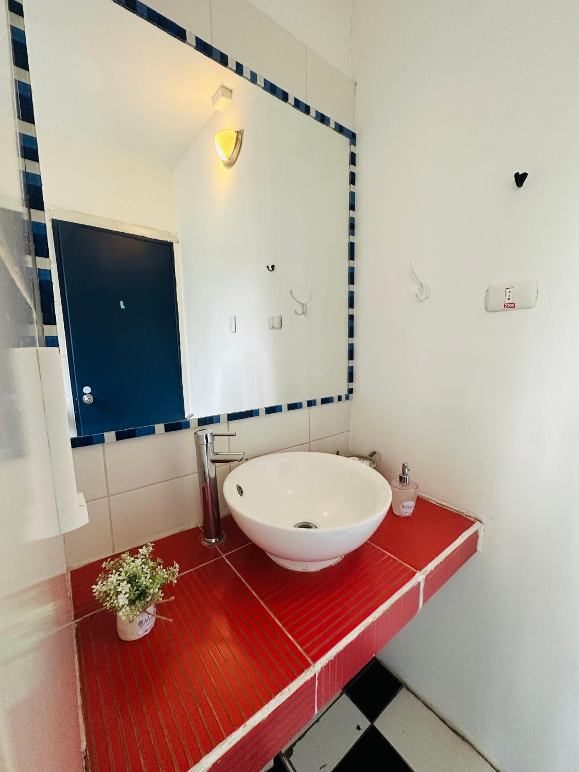 MAKTVB Europa - Hostal Boutique