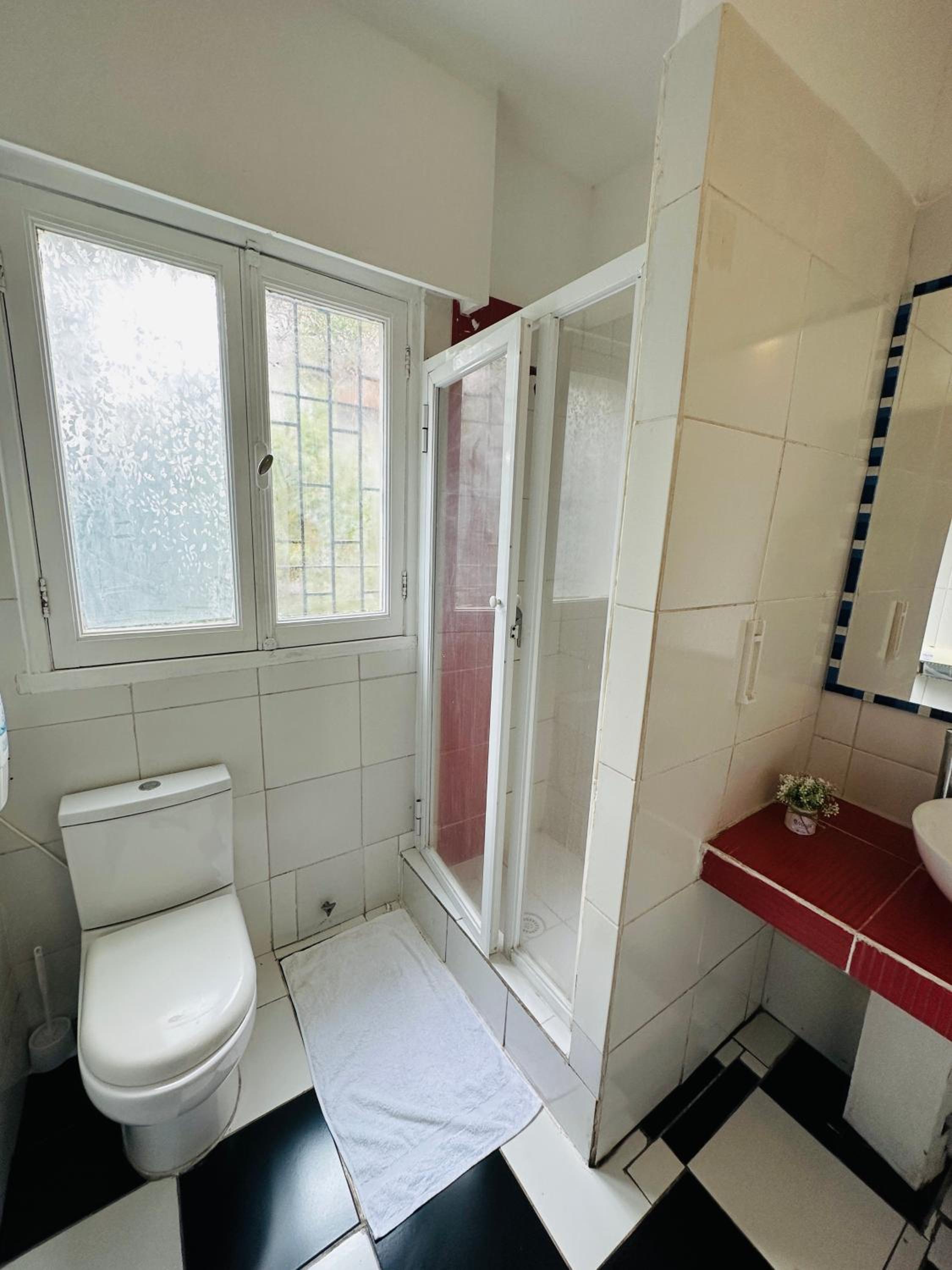 MAKTVB Europa - Hostal Boutique