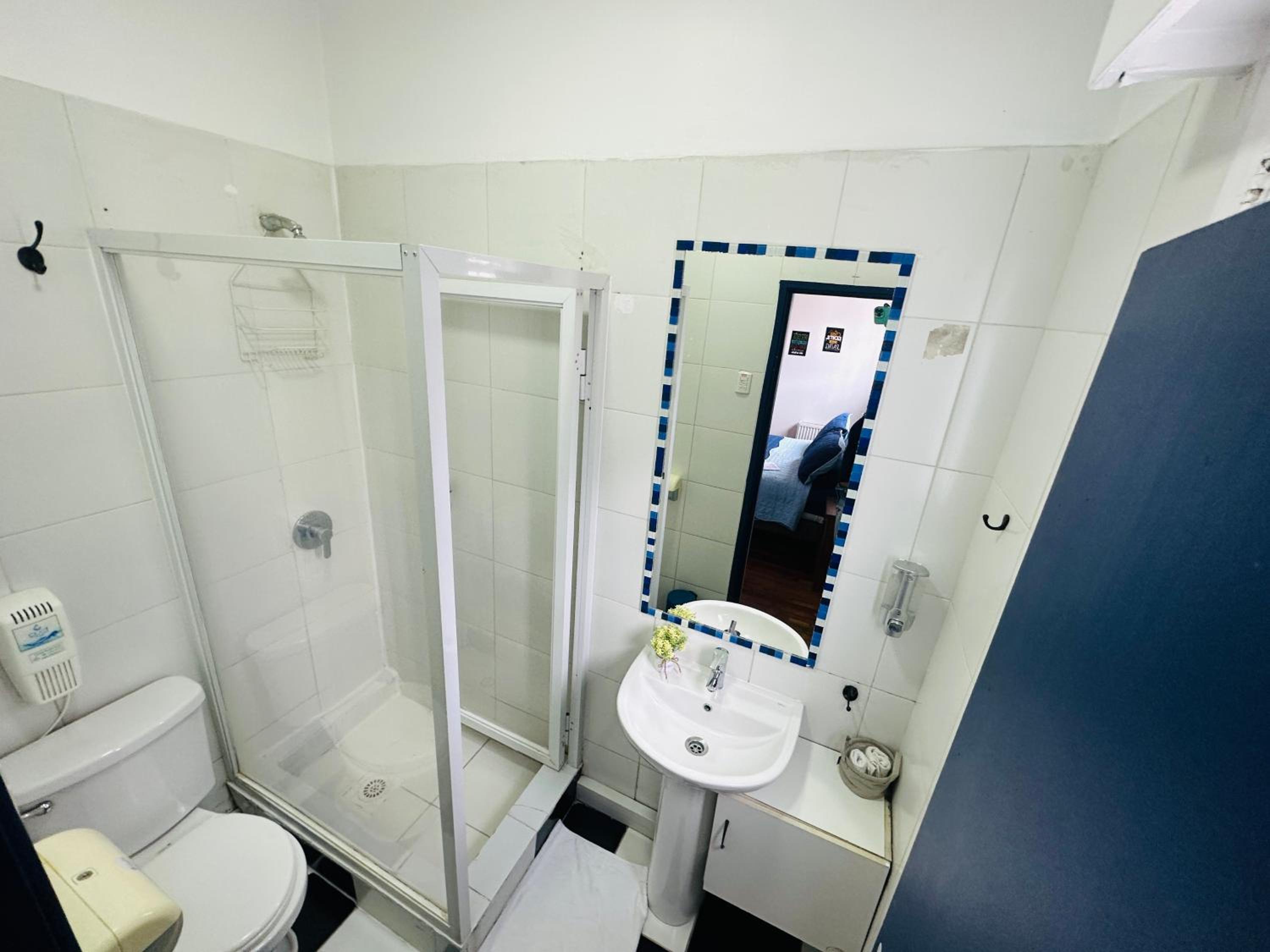 MAKTVB Europa - Hostal Boutique