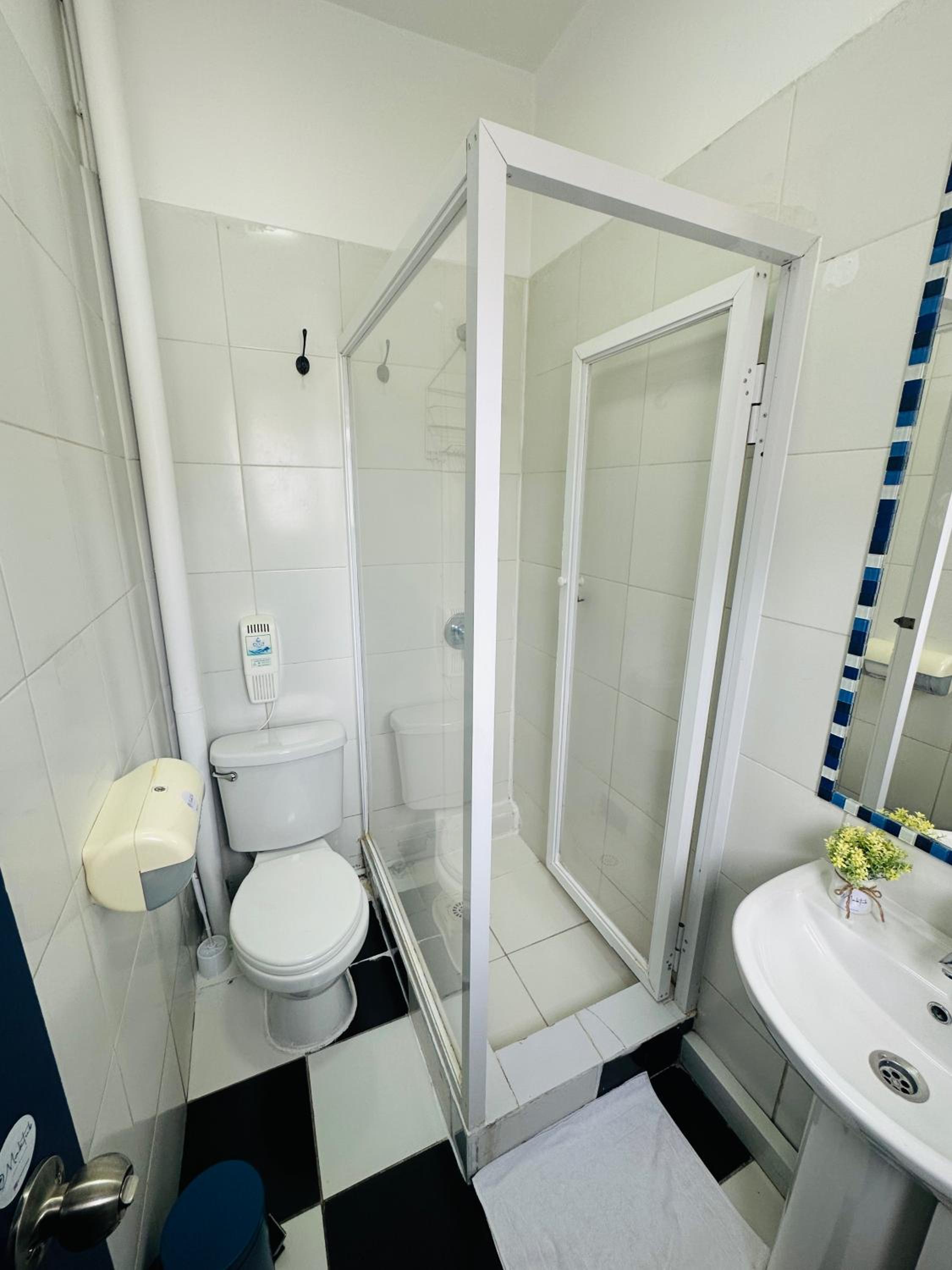 MAKTVB Europa - Hostal Boutique