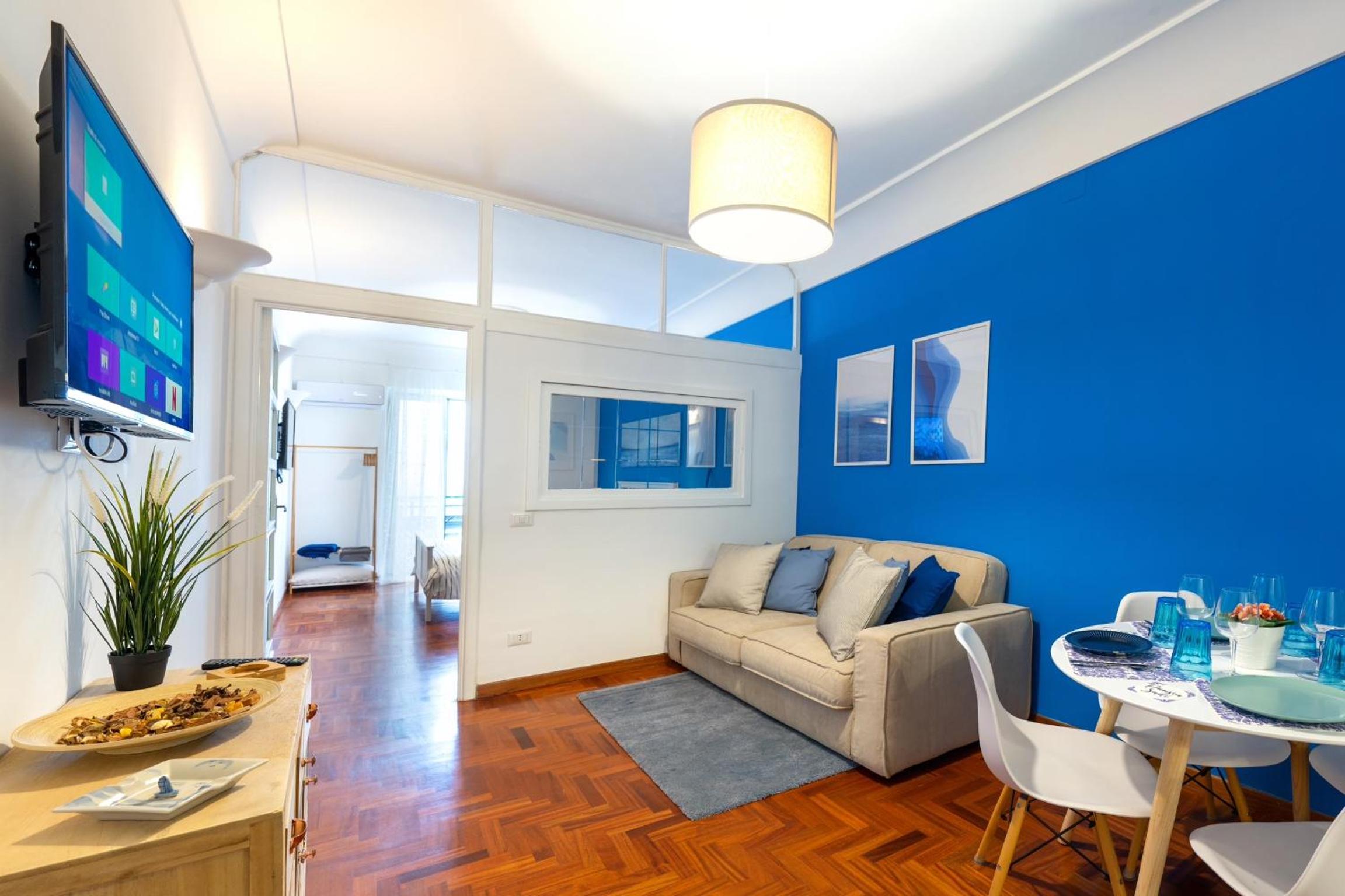Pausea Suite