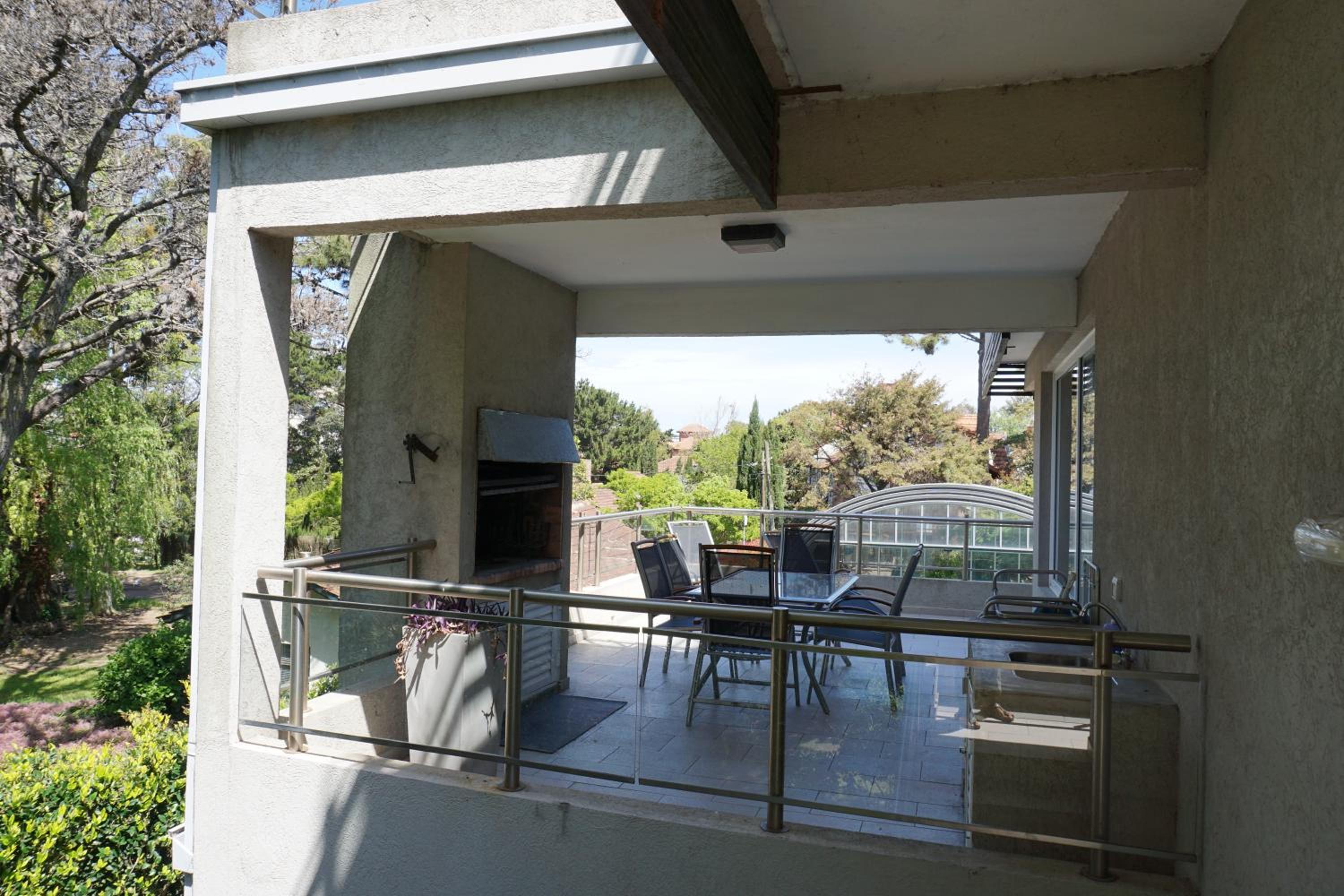 Aqualina Suites