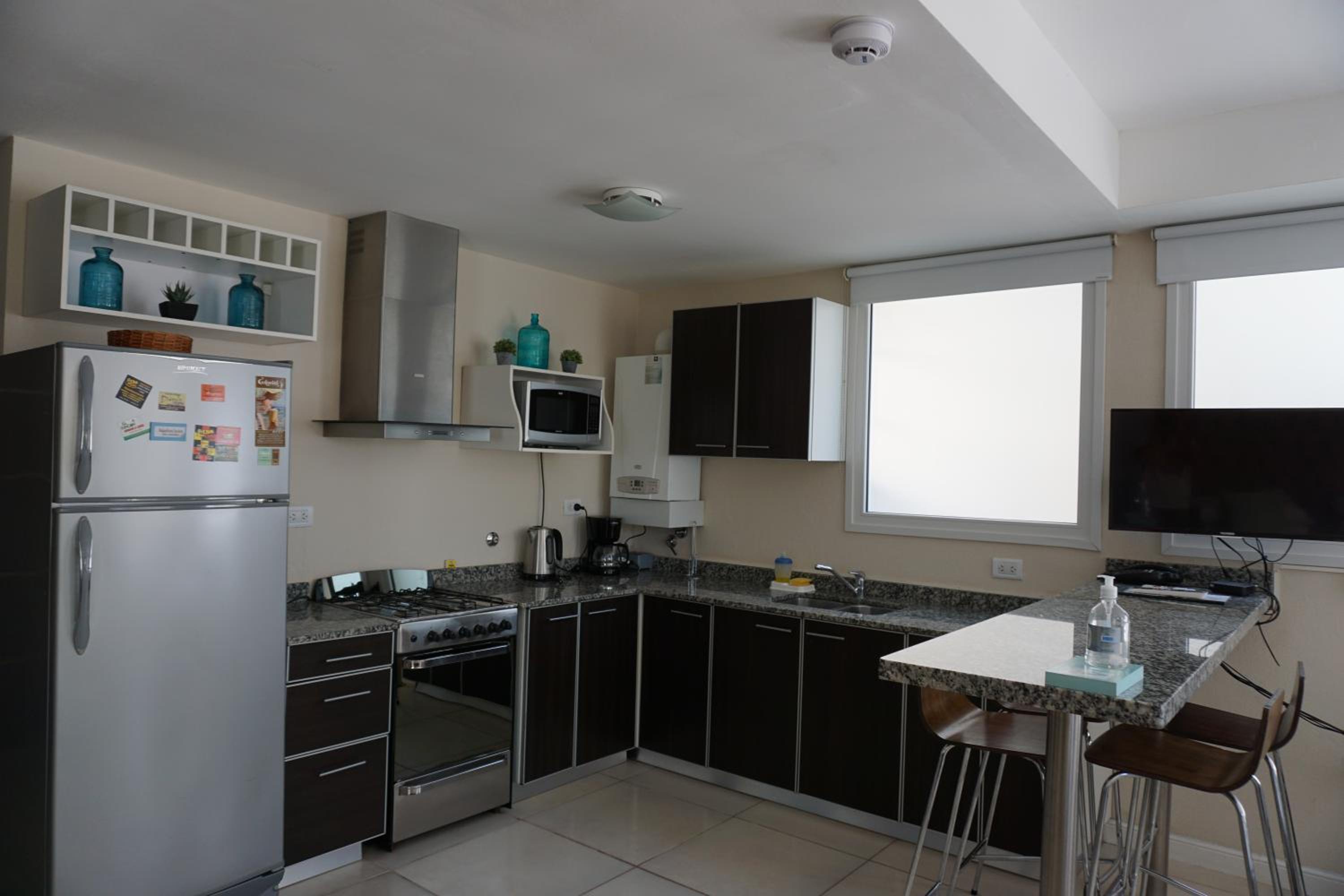 Aqualina Suites