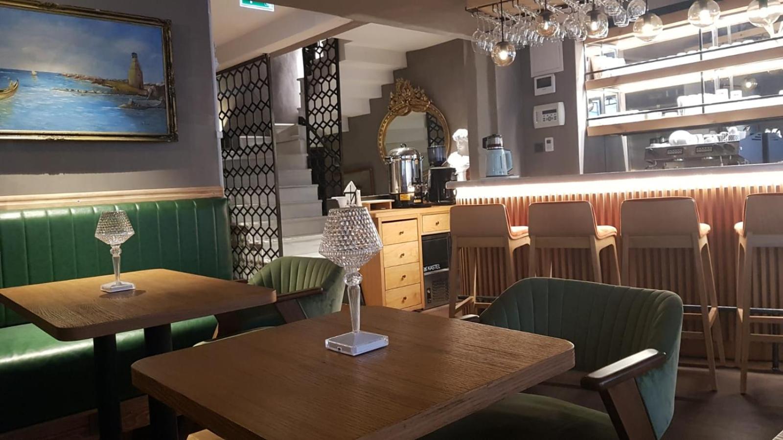 Aleksandr Pera Otel - Image 37