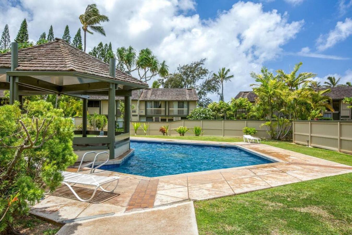 Spectacular golf course front steps from the beach