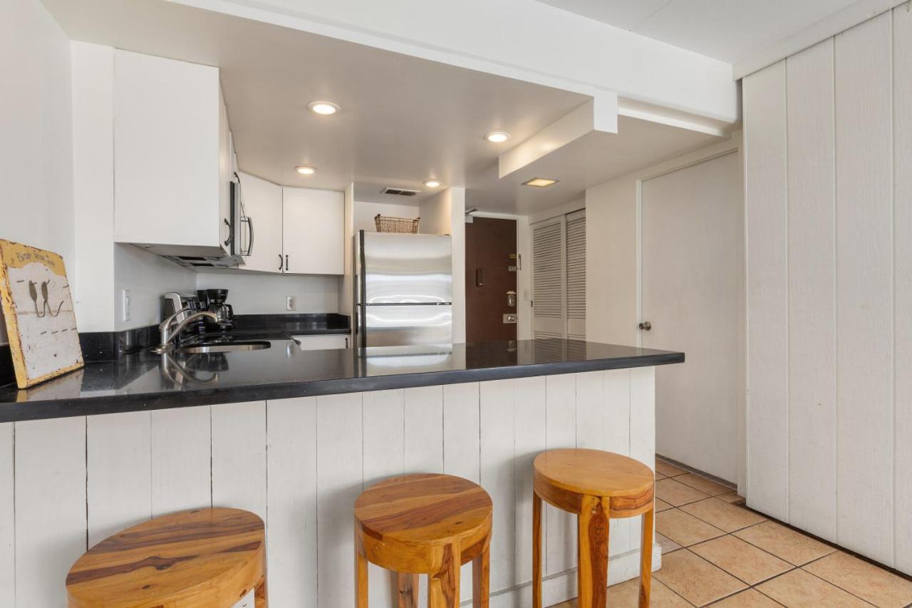 Ocean Front 1bd incredible view free wifi view 3