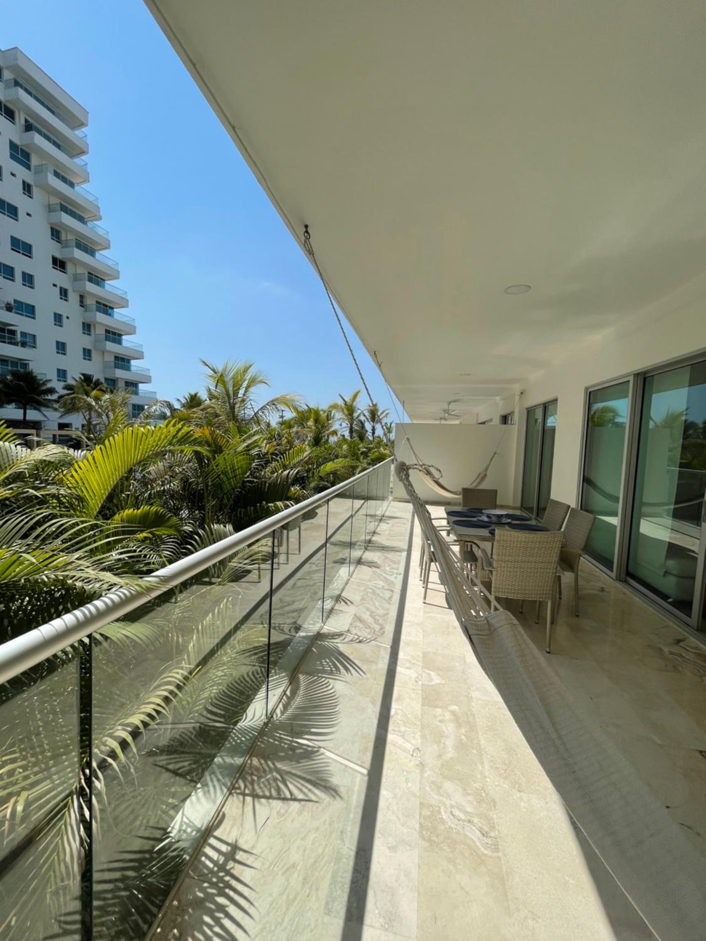 COMODO Apartamento en Cartagena Servicio Domestico Incluido