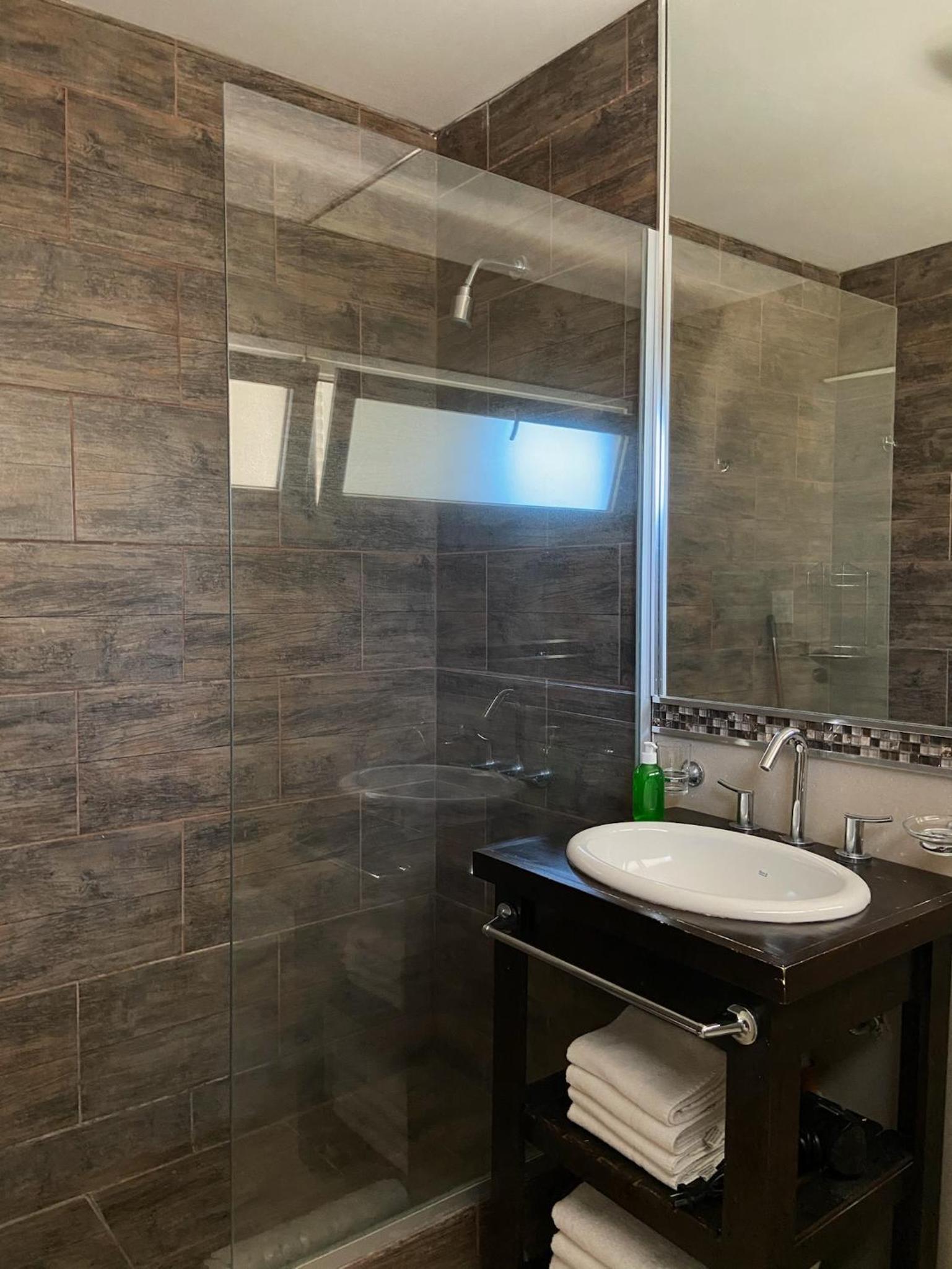 Aqualina Suites