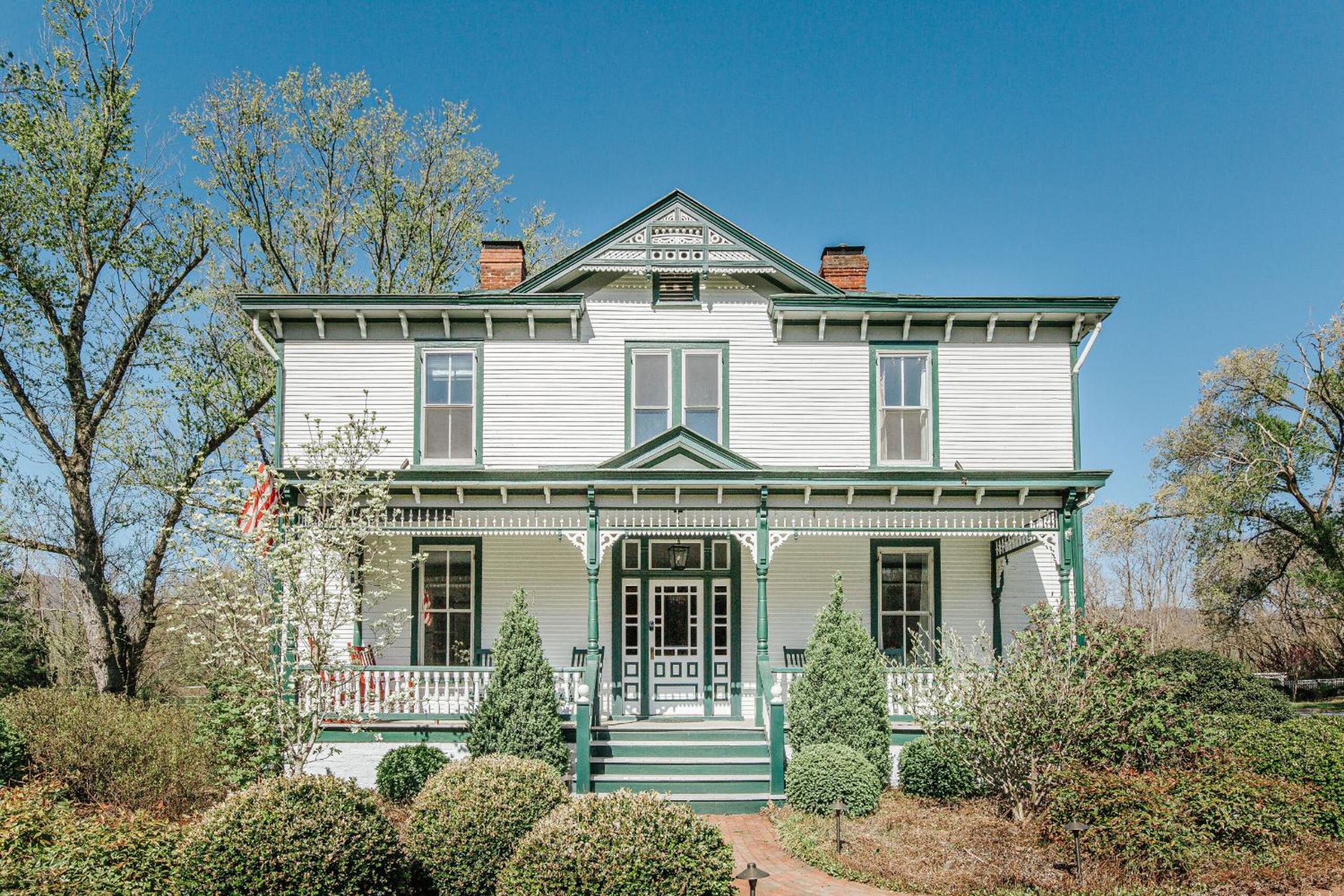 Hotel Afton Mountain Inn