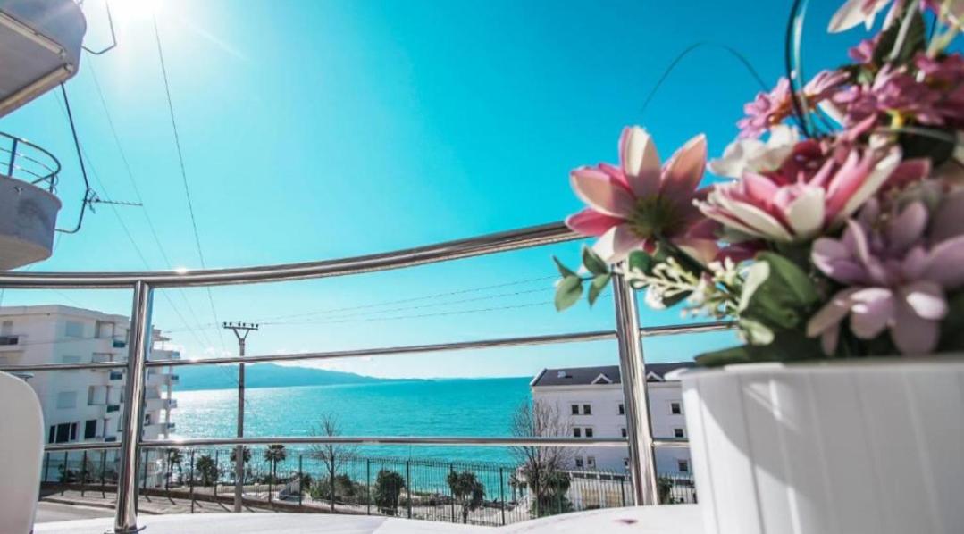 Summer Life Apartments