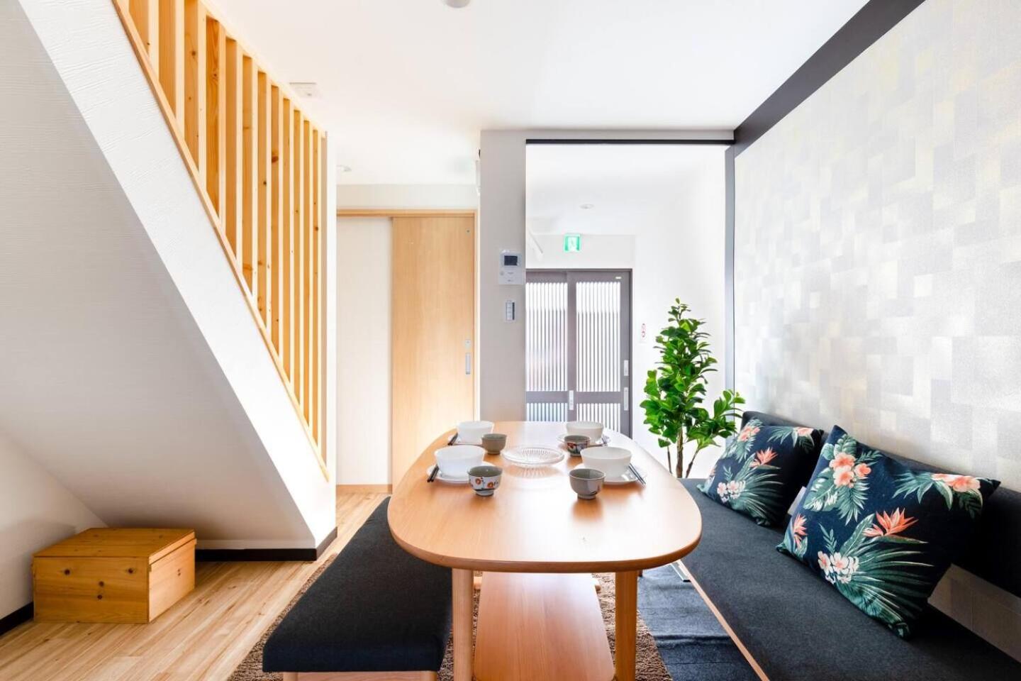 Osaka Family Villa with Free Parking near Namba