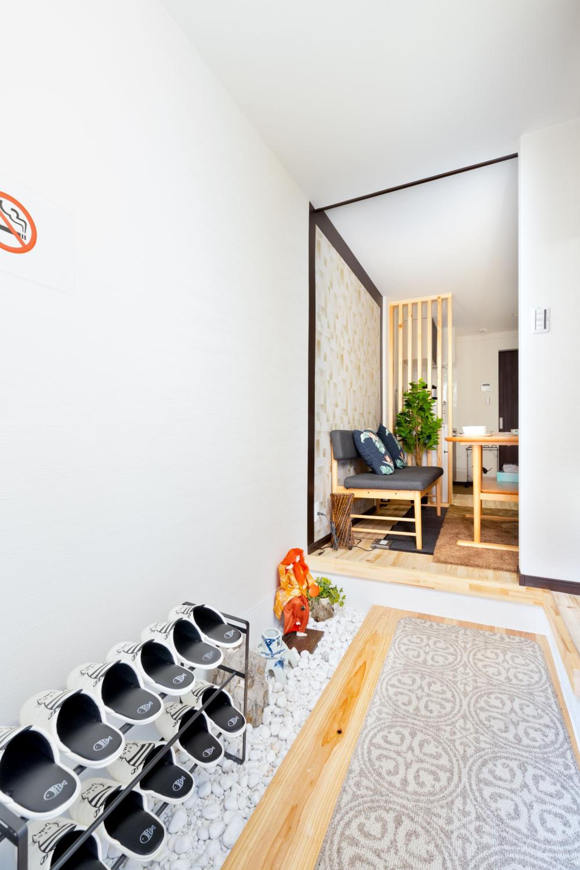Osaka Family Villa with Free Parking near Namba