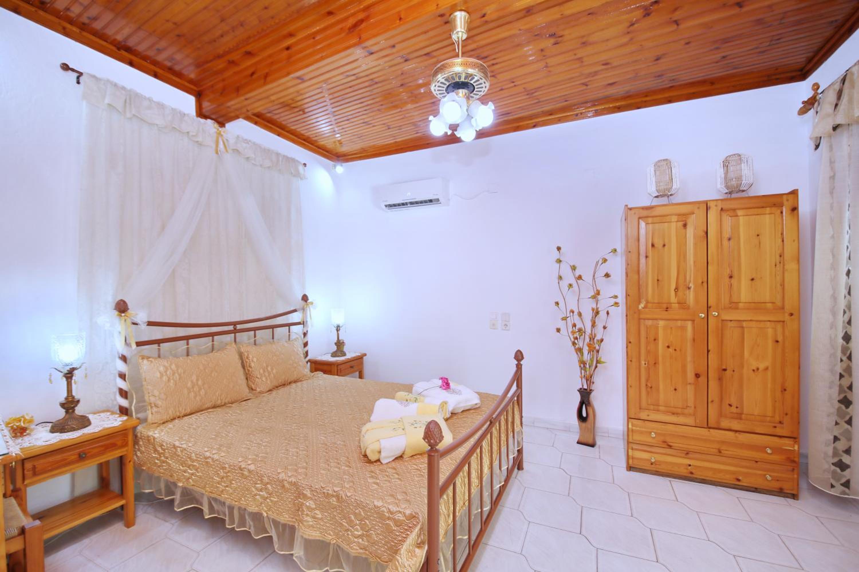 Vasia's Small Villa photo 4