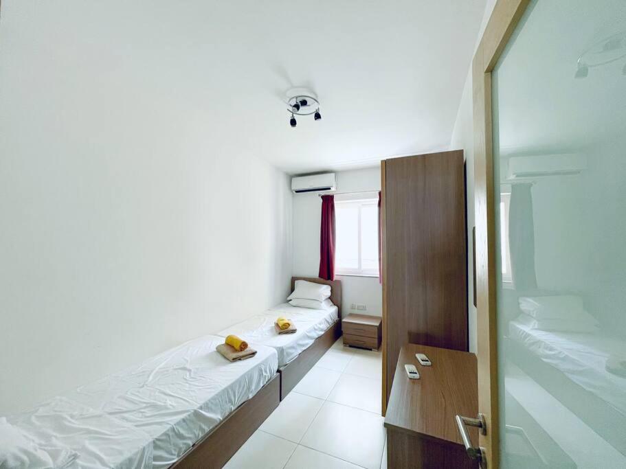 Modern St.Julian's Heart 2 Bed 2 Bath | Paceville photo 2