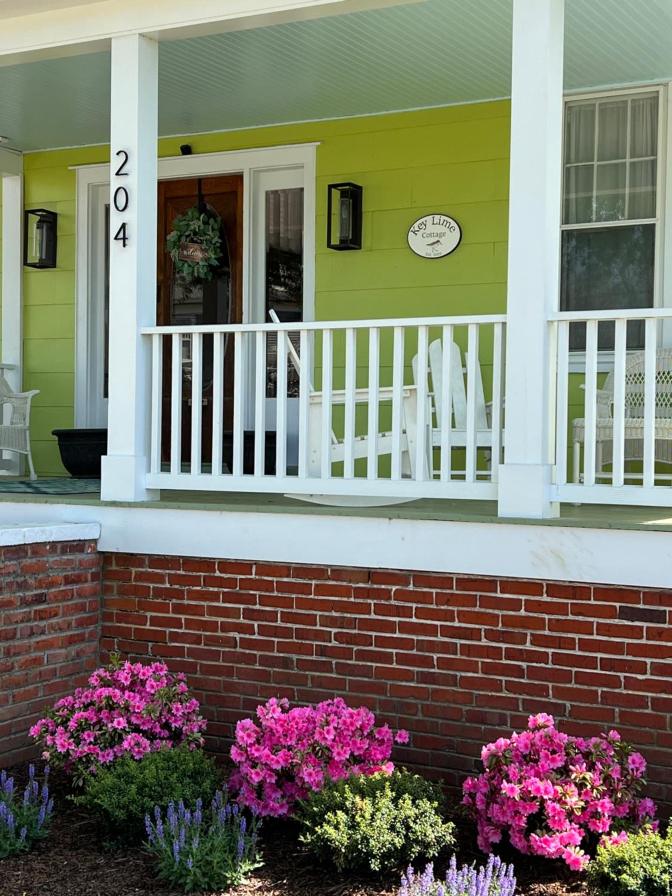 Key Lime Cottage steps from Cape Charles Beach view 2