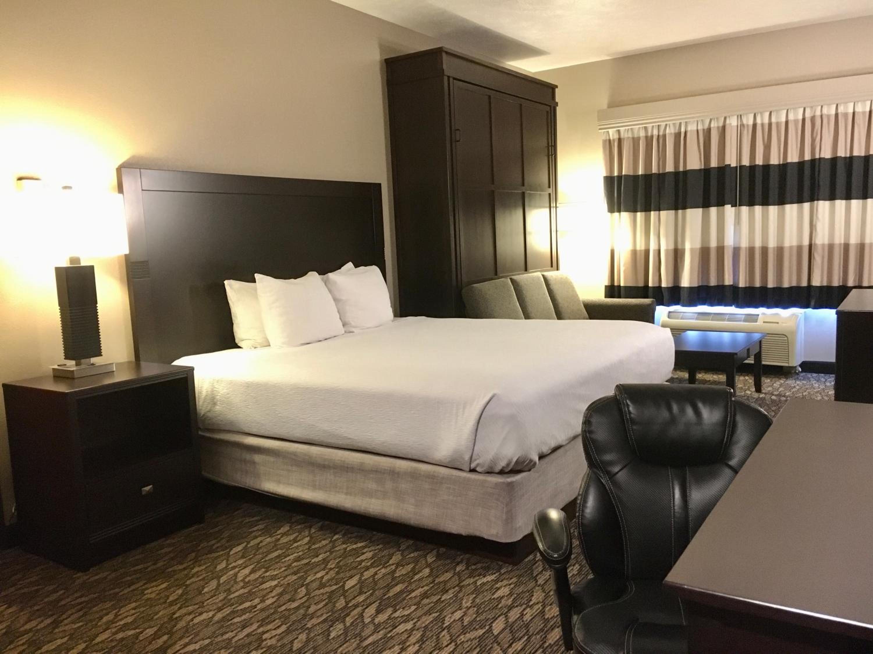 Best Western Wheatland Inn