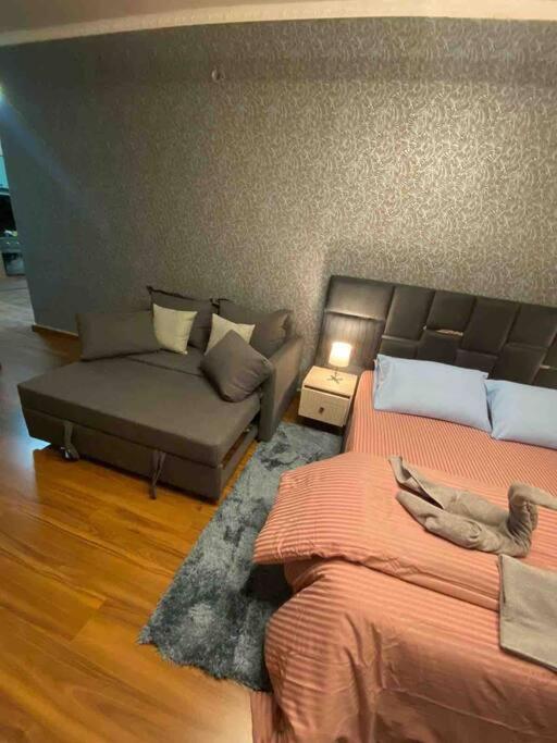 Elegant sea view apartment