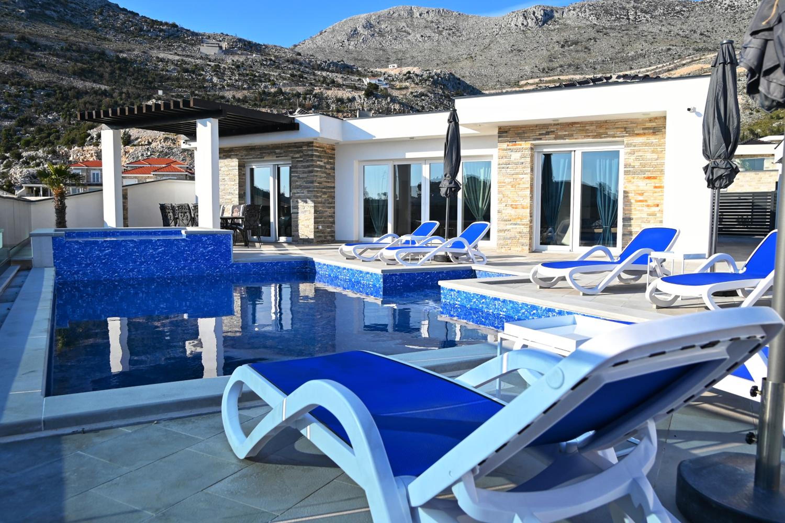 Lux Villa LUS near Dubrovnik with private pool