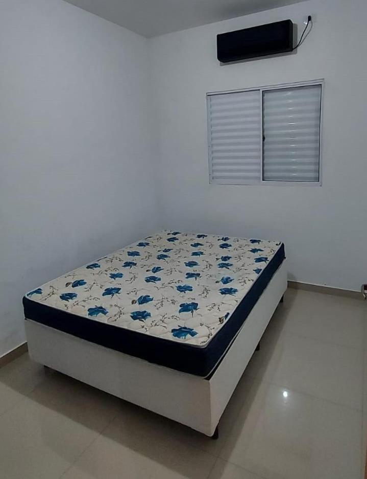 Casa Condomínio Bertioga - 800mt da Praia - Com AR Condicionado